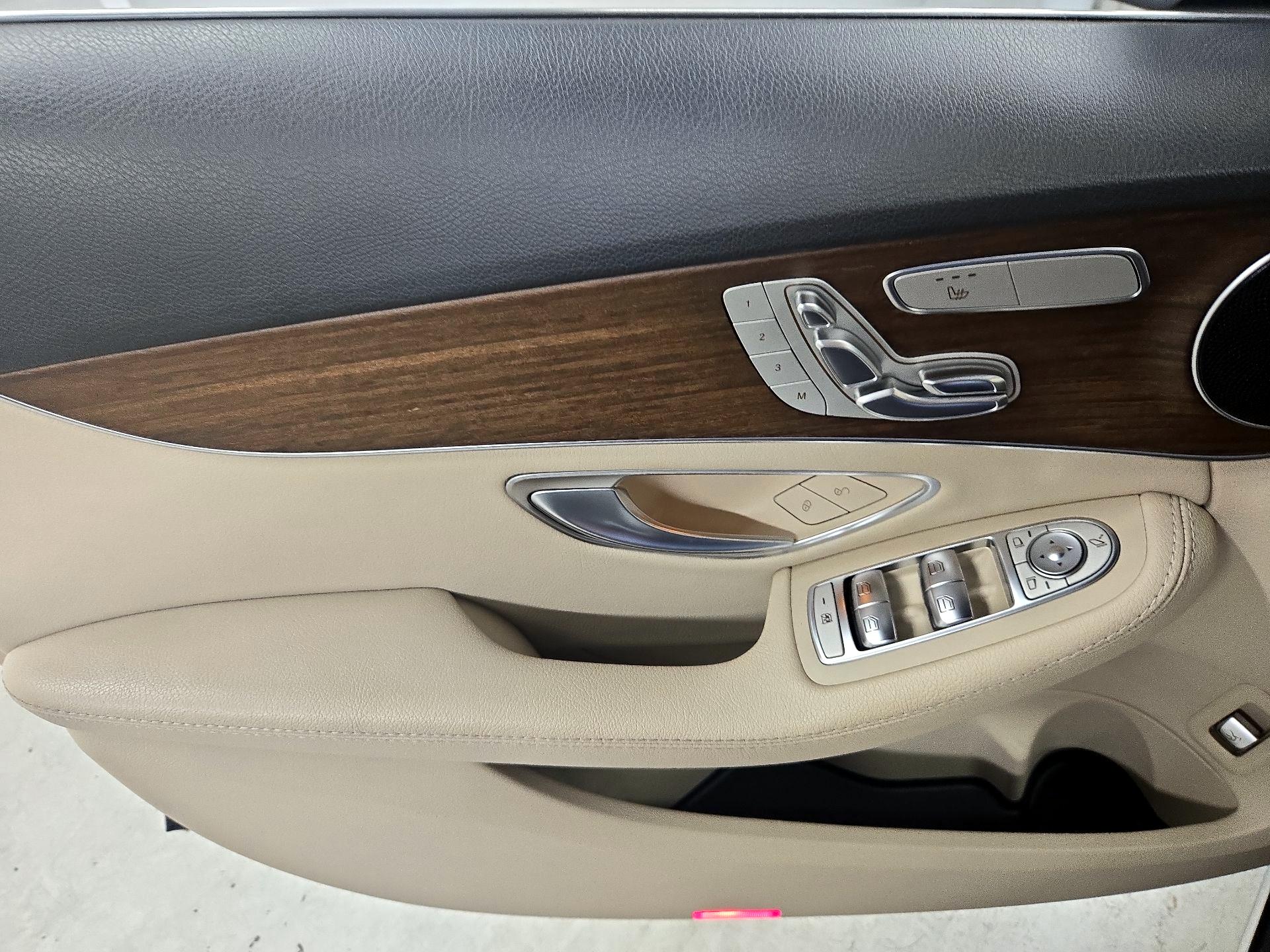 Thumbnail: 2019 Mercedes-Benz C-Class - 12
