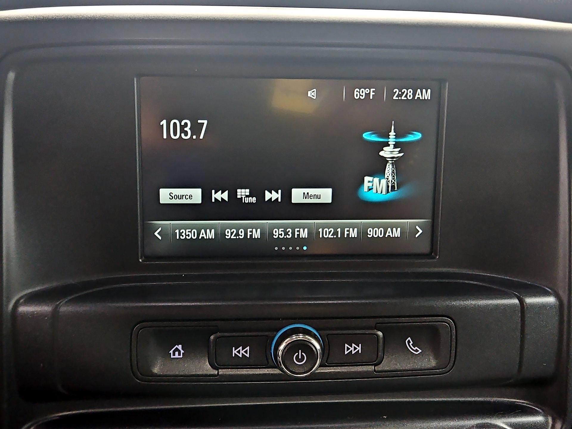 Thumbnail: 2019 Chevrolet Silverado 1500 - 15