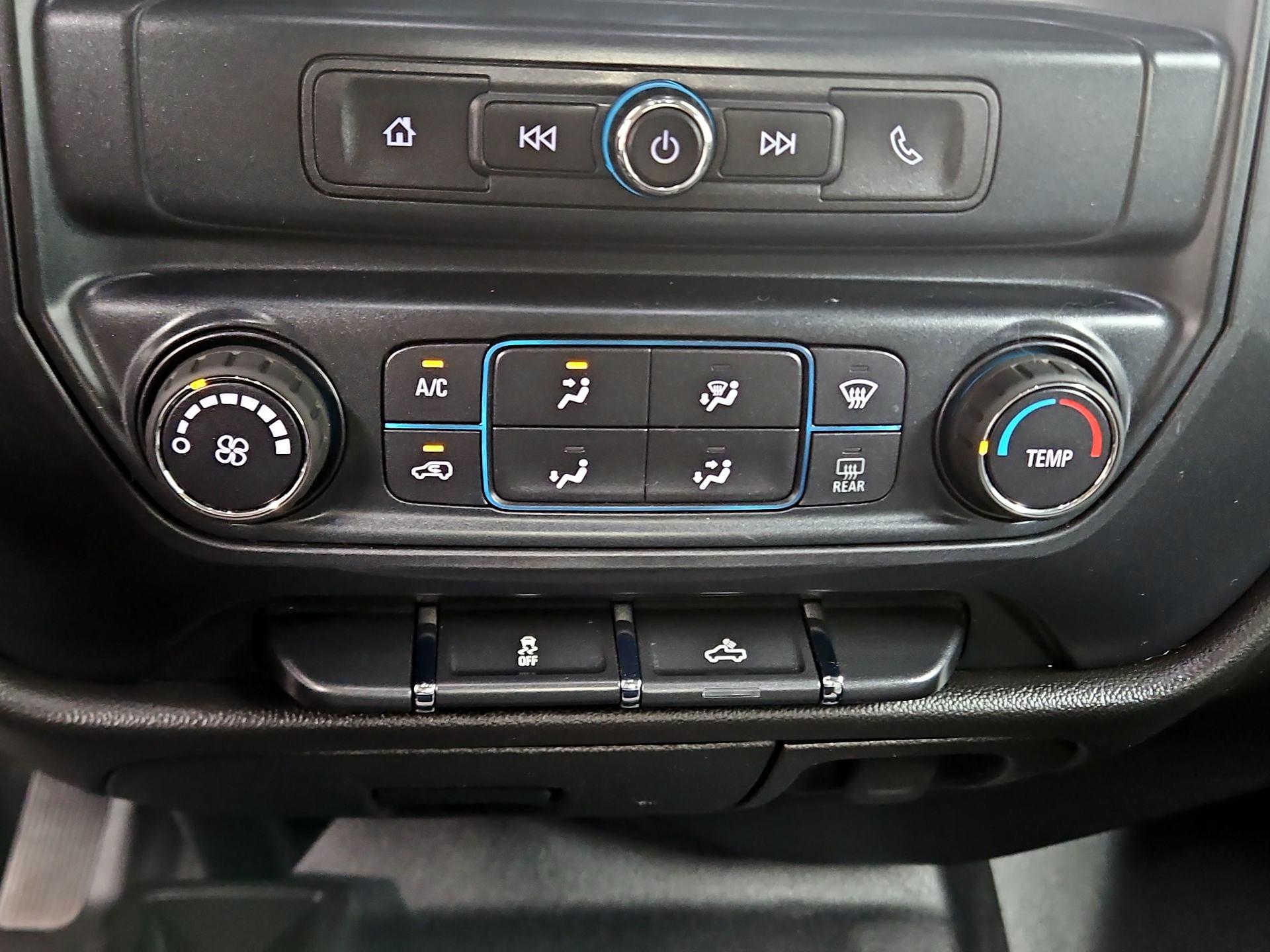 Thumbnail: 2019 Chevrolet Silverado 1500 - 16