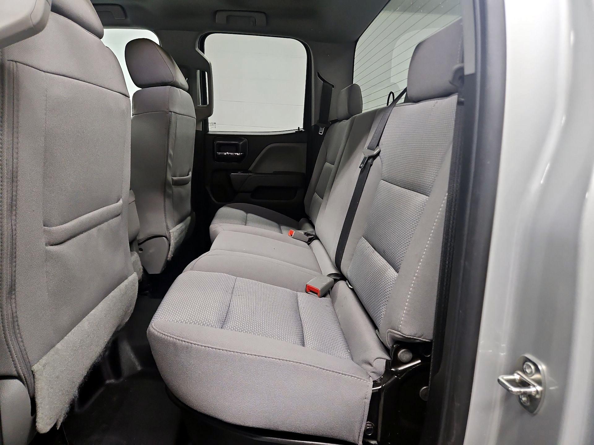 Thumbnail: 2019 Chevrolet Silverado 1500 - 19