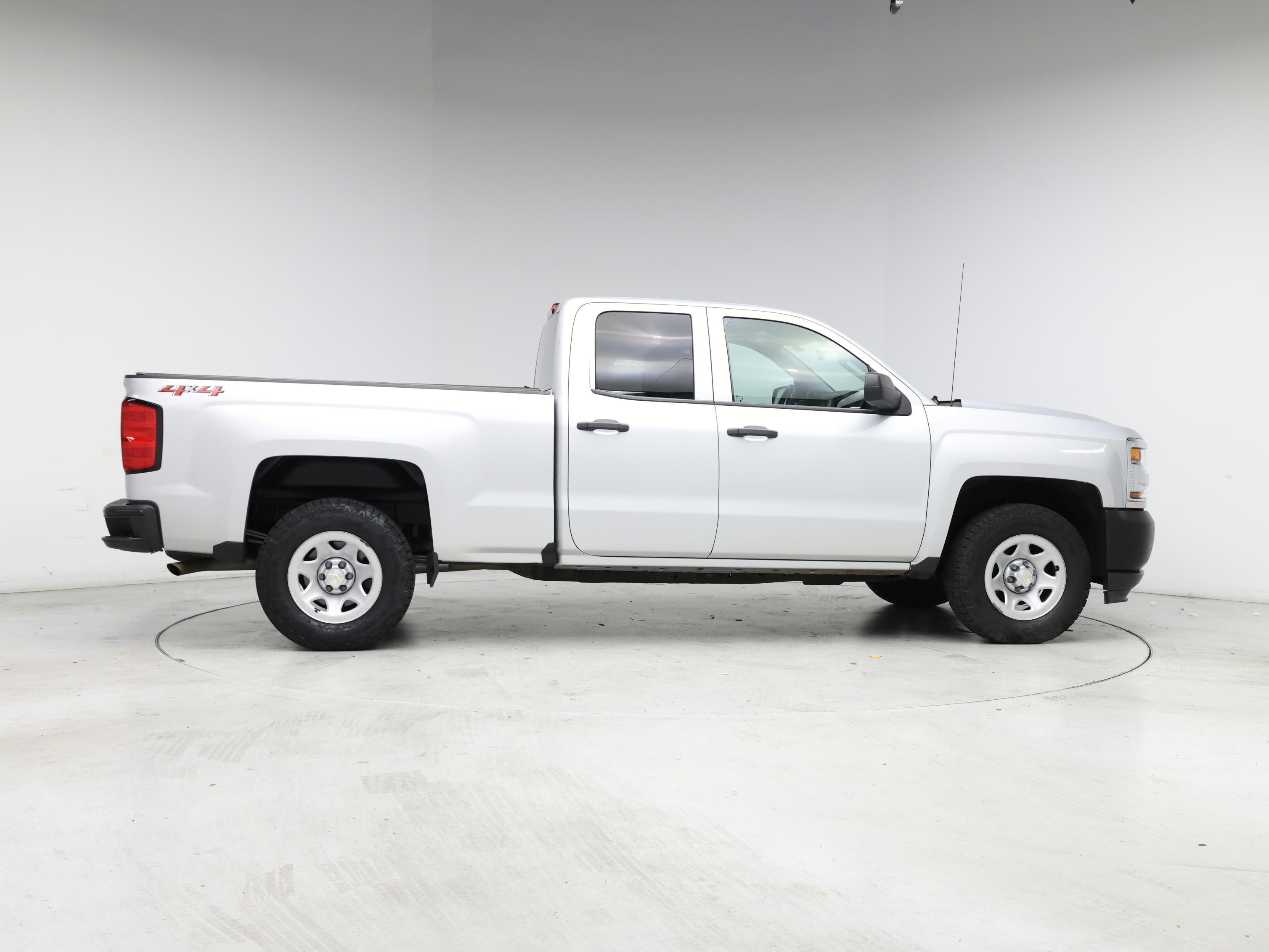 Thumbnail: 2019 Chevrolet Silverado 1500 - 7