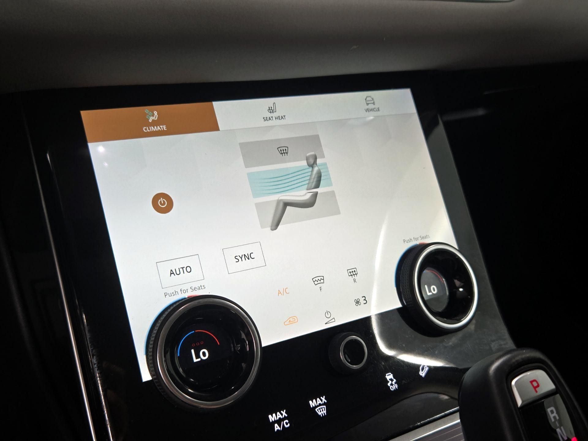 Thumbnail: 2023 Land Rover Range Rover Evoque - 17