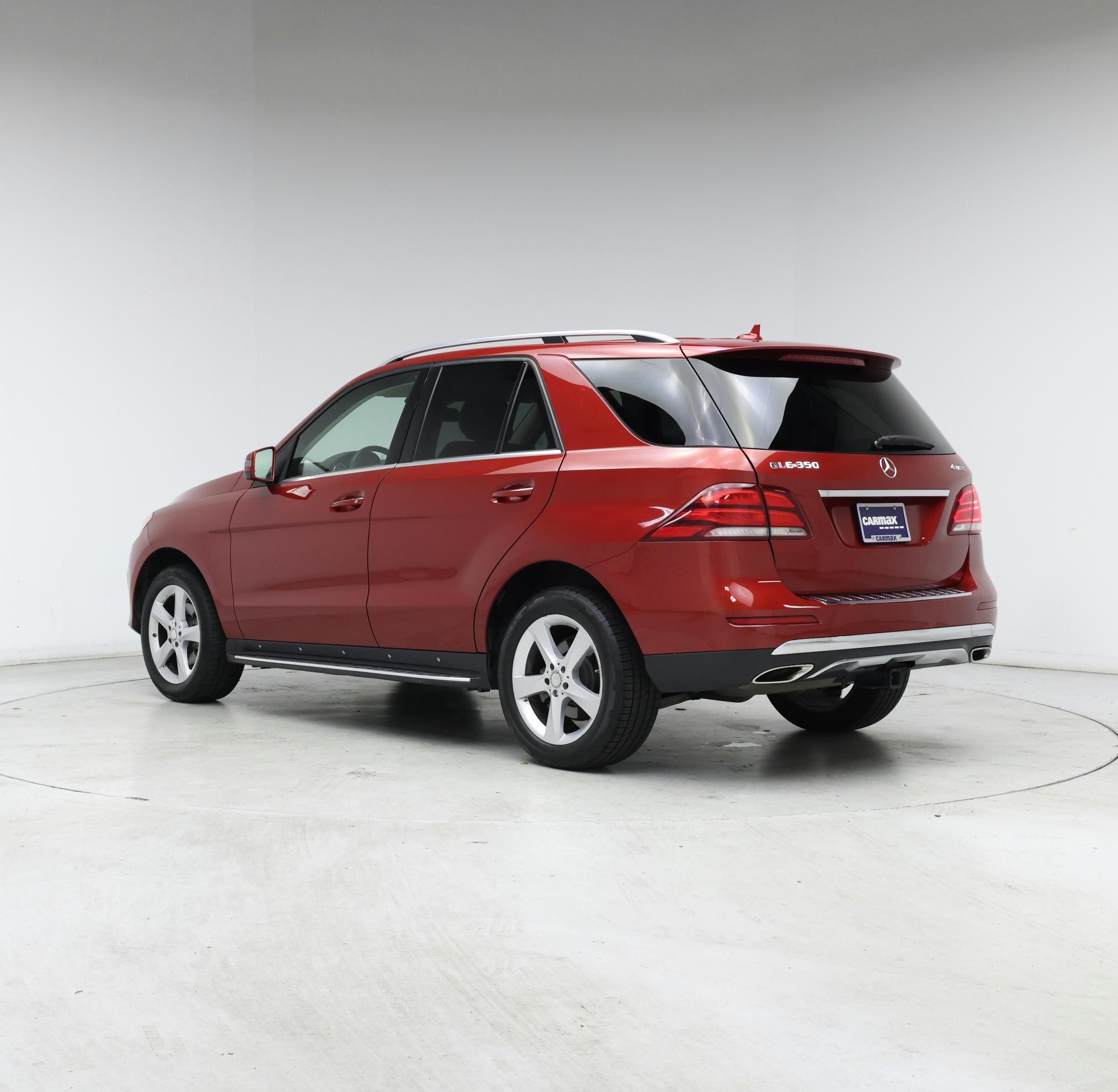 Thumbnail: 2016 Mercedes-Benz GLE - 2