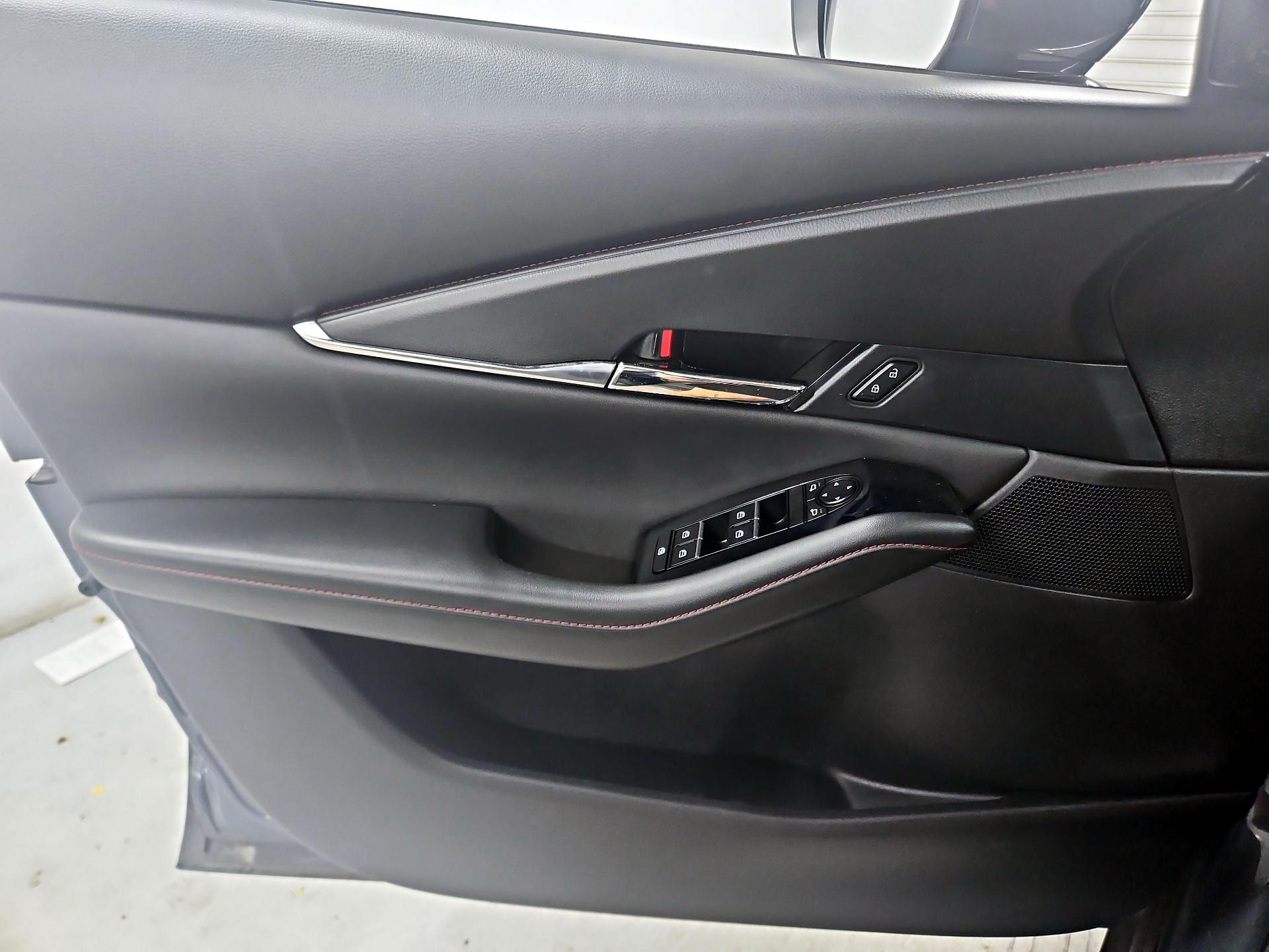 Thumbnail: 2022 Mazda CX-30 - 12