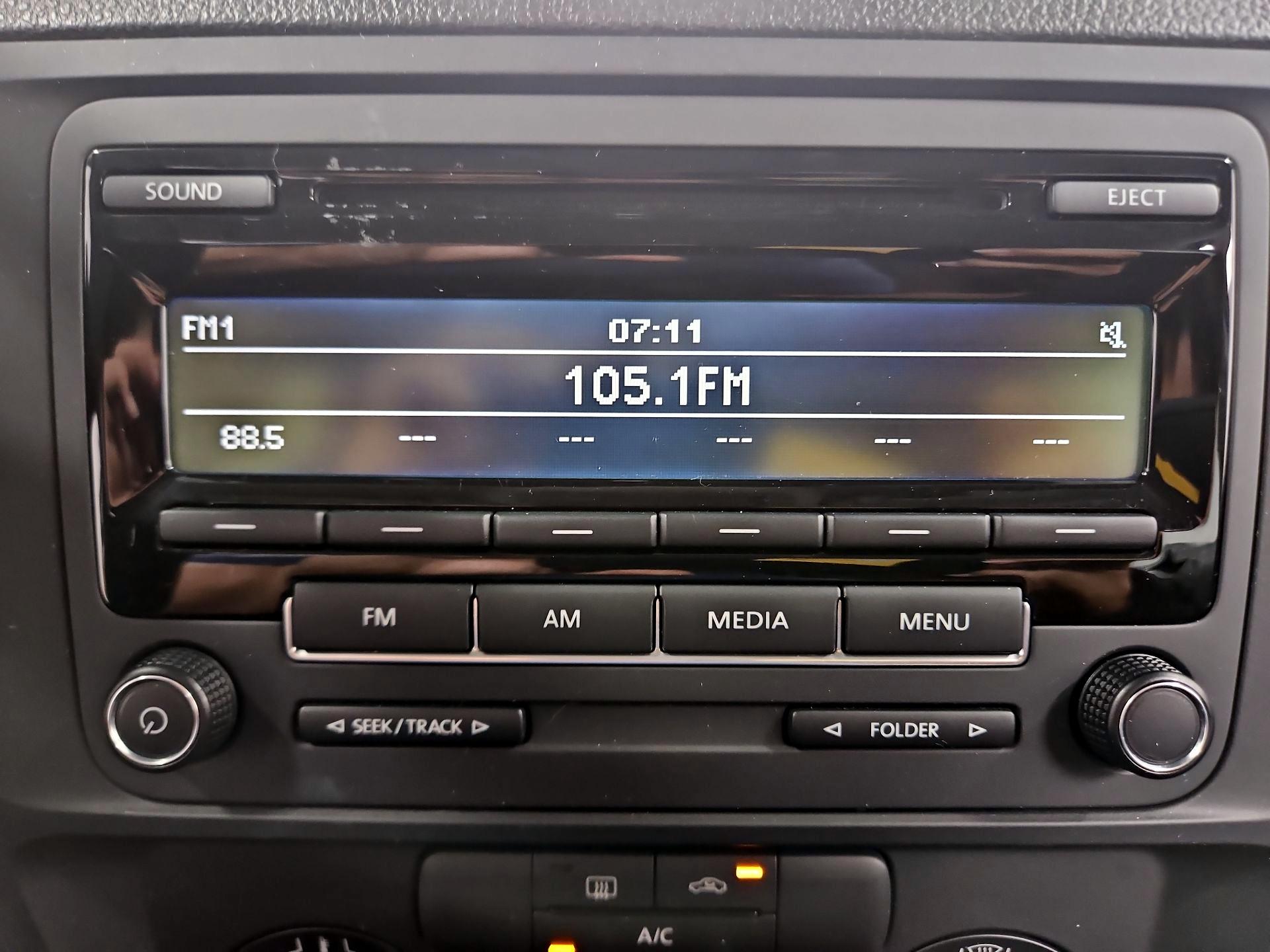 Thumbnail: 2015 Volkswagen Jetta - 14