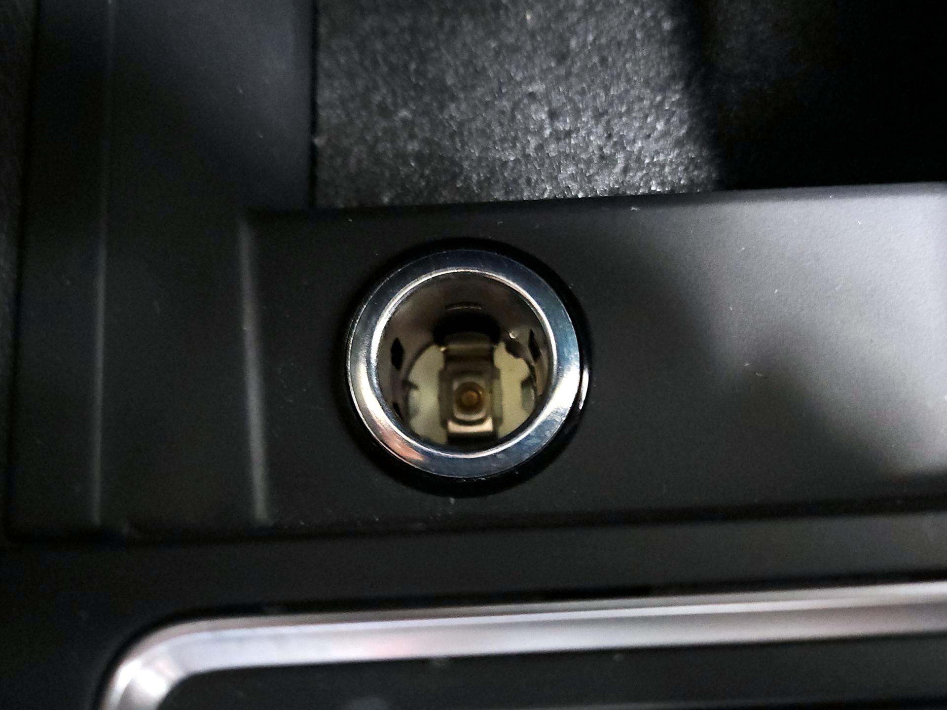 Thumbnail: 2015 Volkswagen Jetta - 17