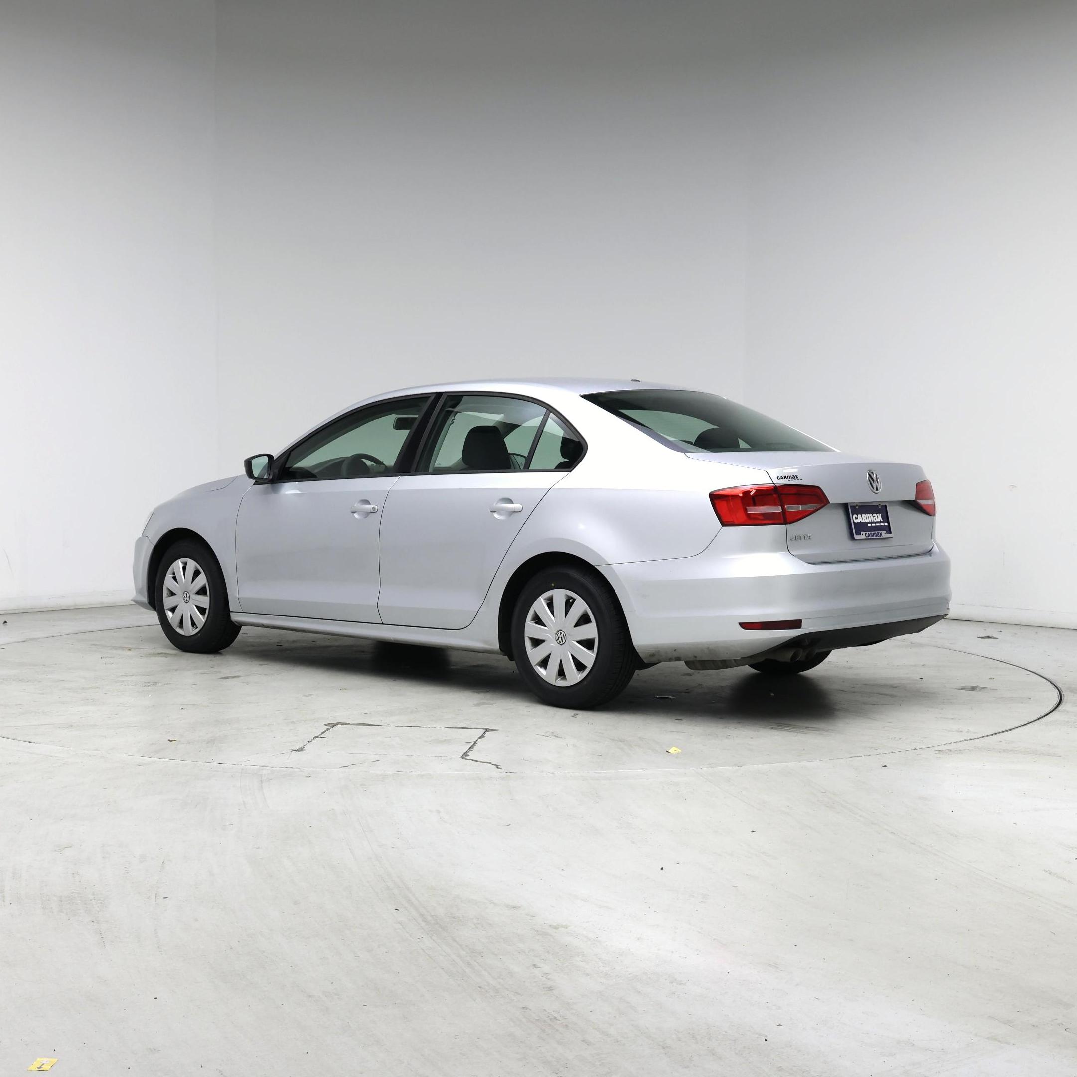 Thumbnail: 2015 Volkswagen Jetta - 2
