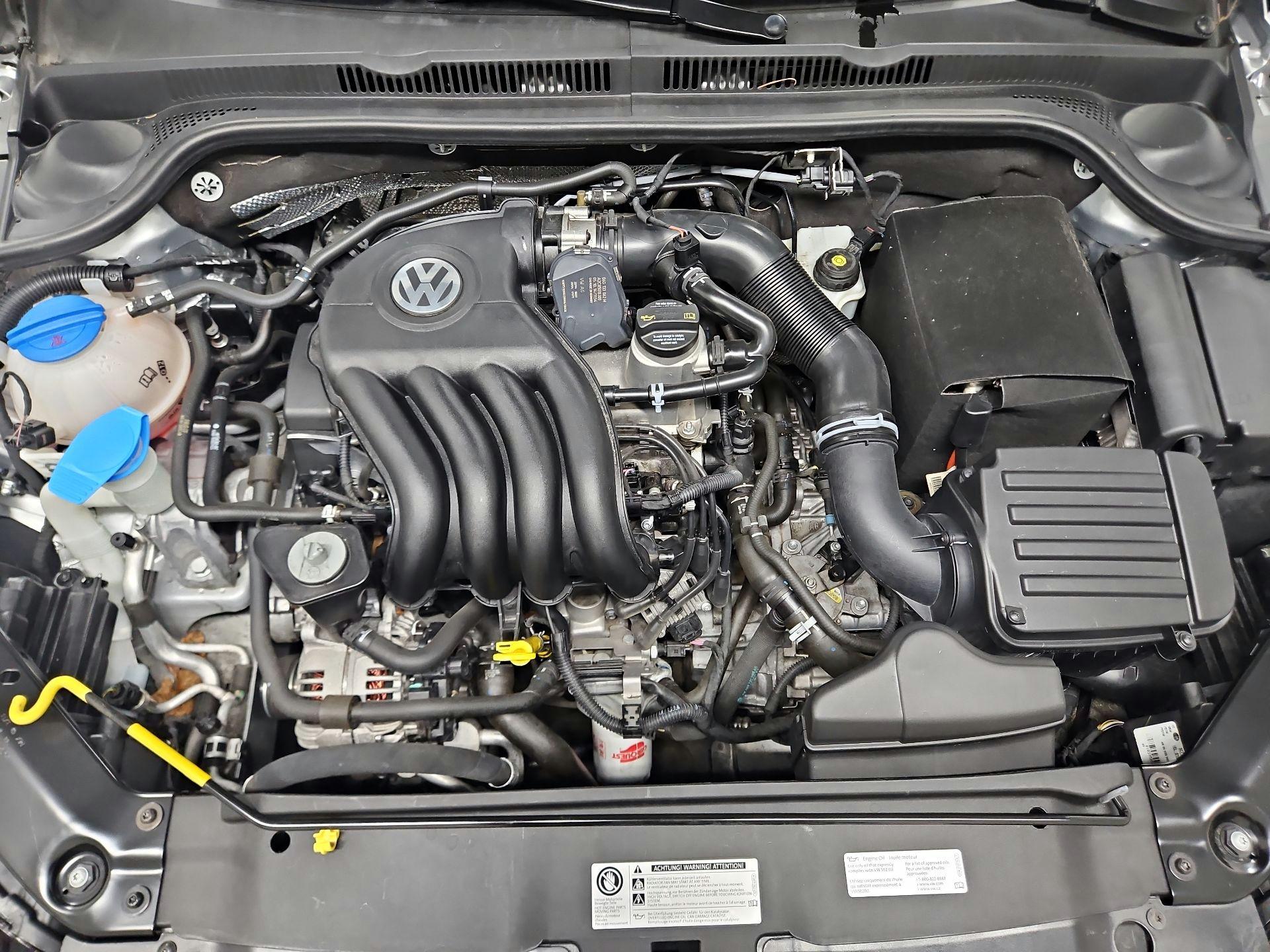 Thumbnail: 2015 Volkswagen Jetta - 20