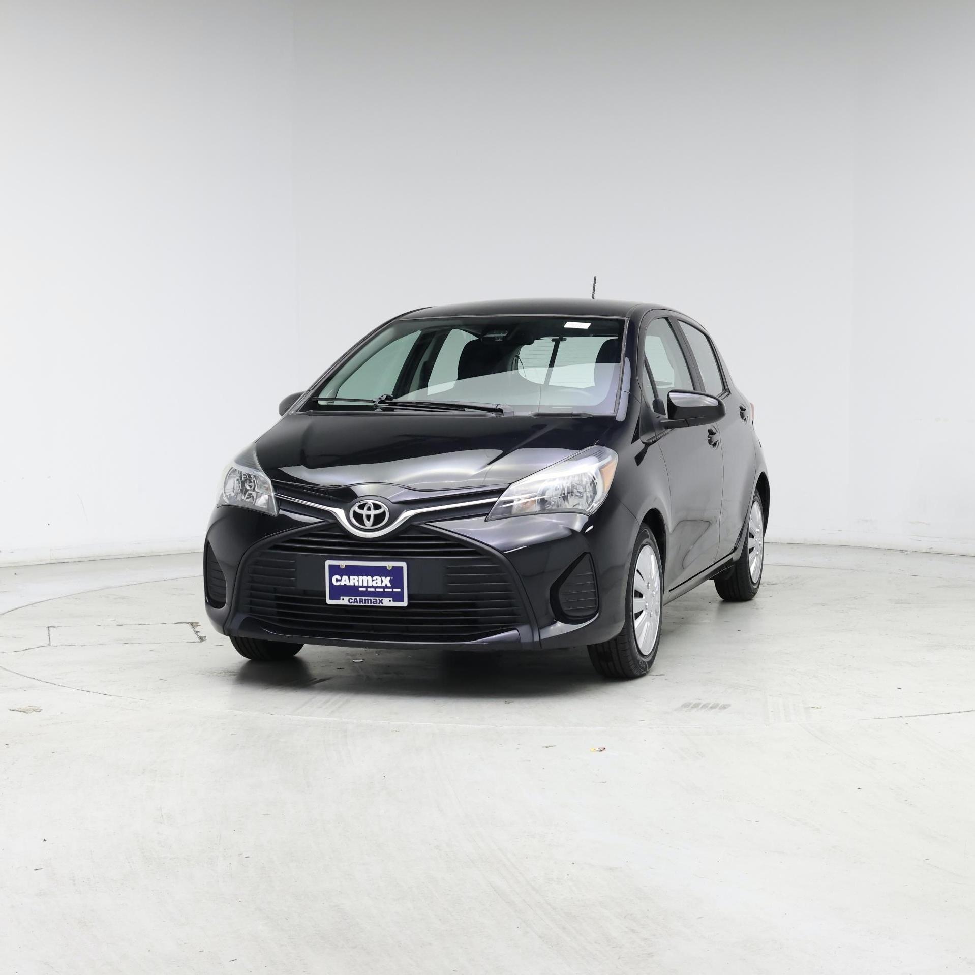Thumbnail: 2017 Toyota Yaris - 4
