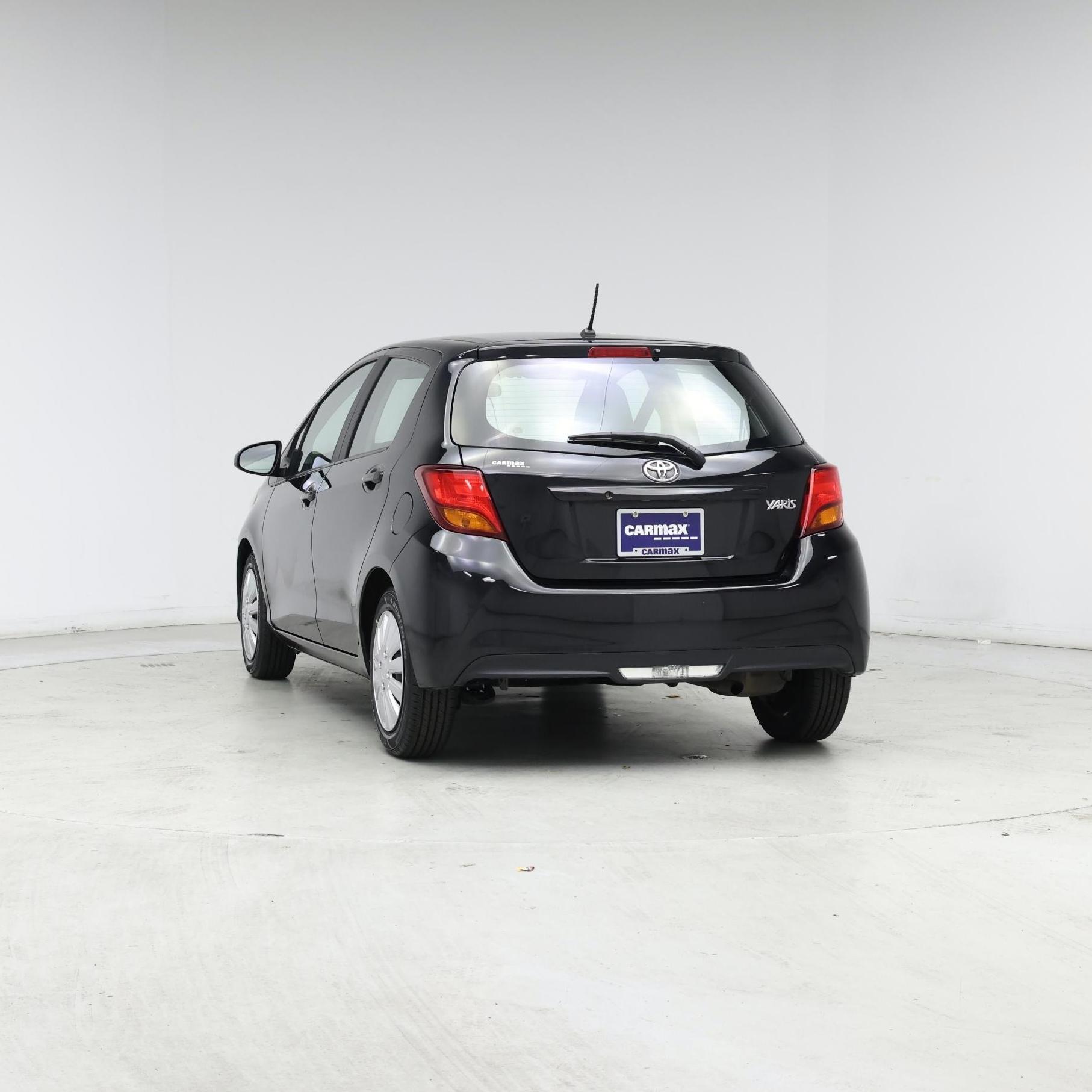 Thumbnail: 2017 Toyota Yaris - 6