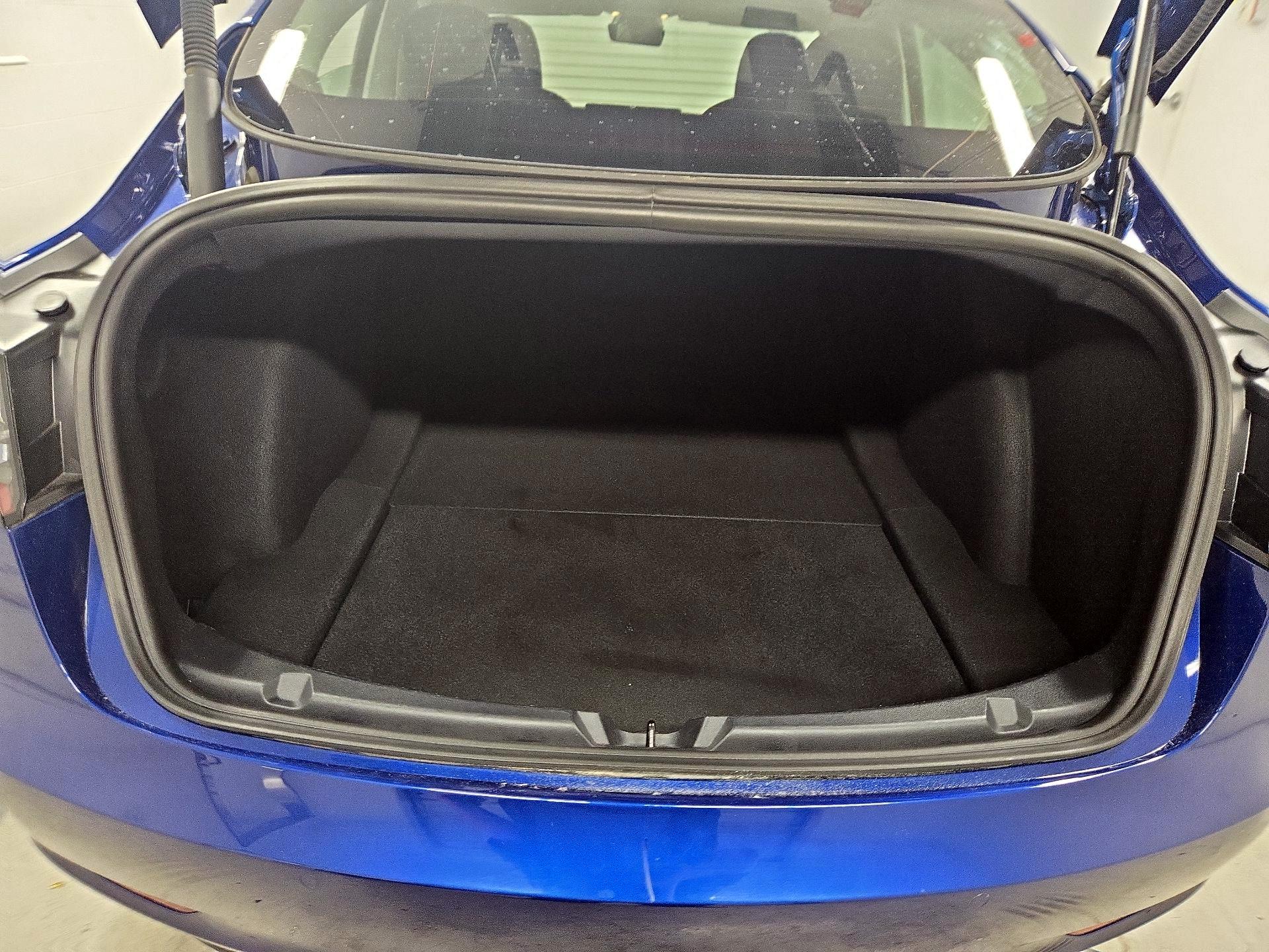 Thumbnail: 2022 Tesla Model 3 - 20