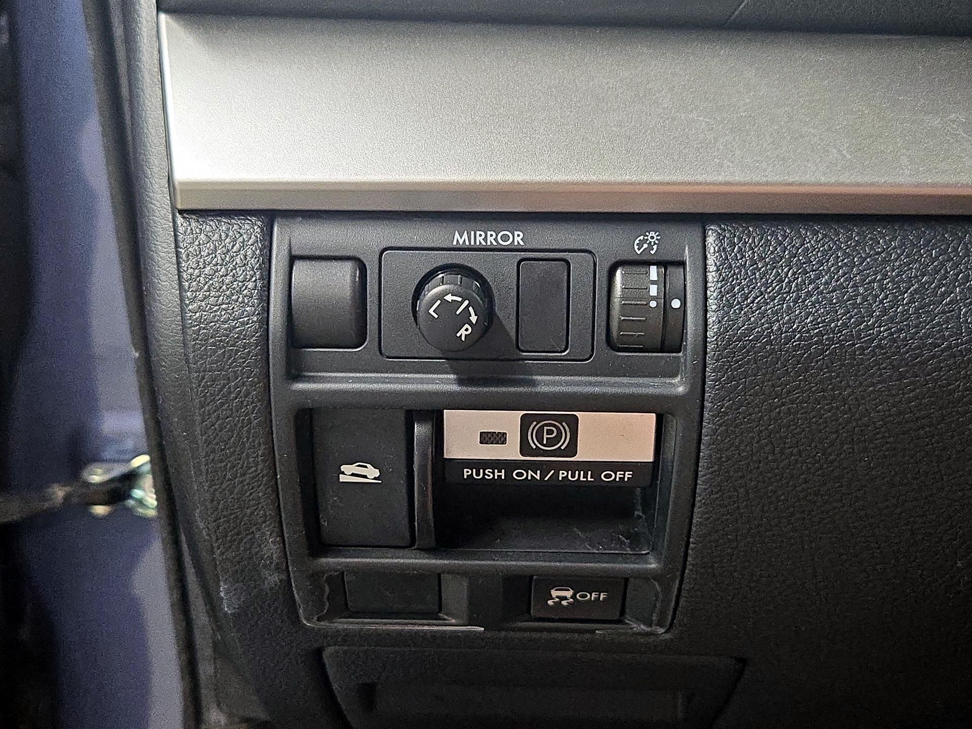 Thumbnail: 2013 Subaru Outback - 13