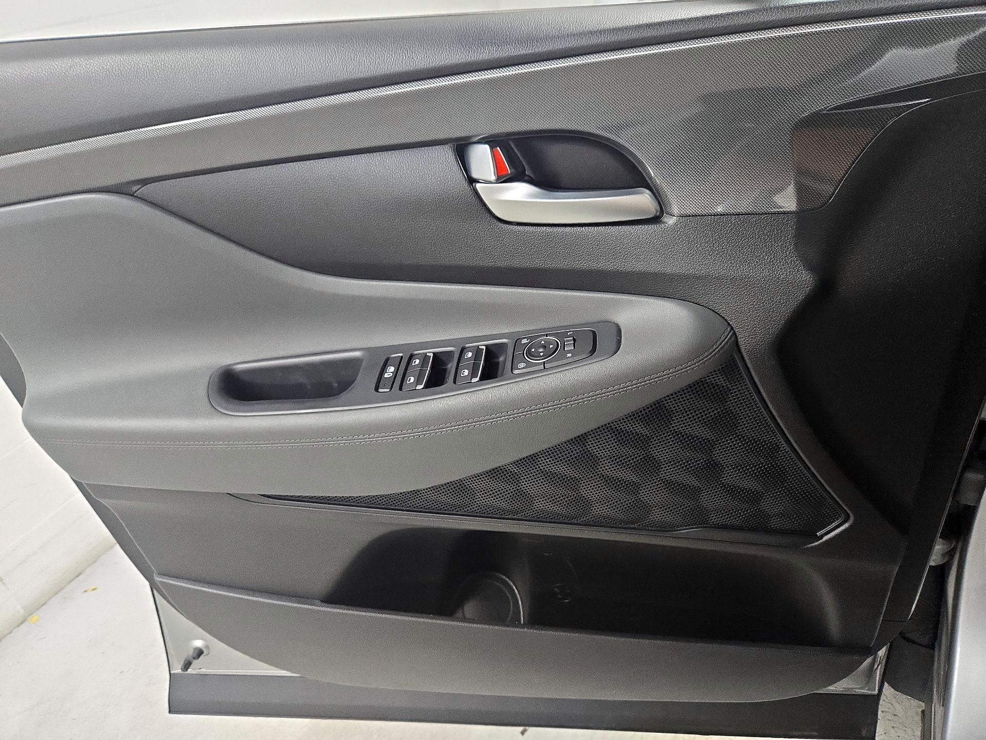 Thumbnail: 2022 Hyundai Santa Fe - 12
