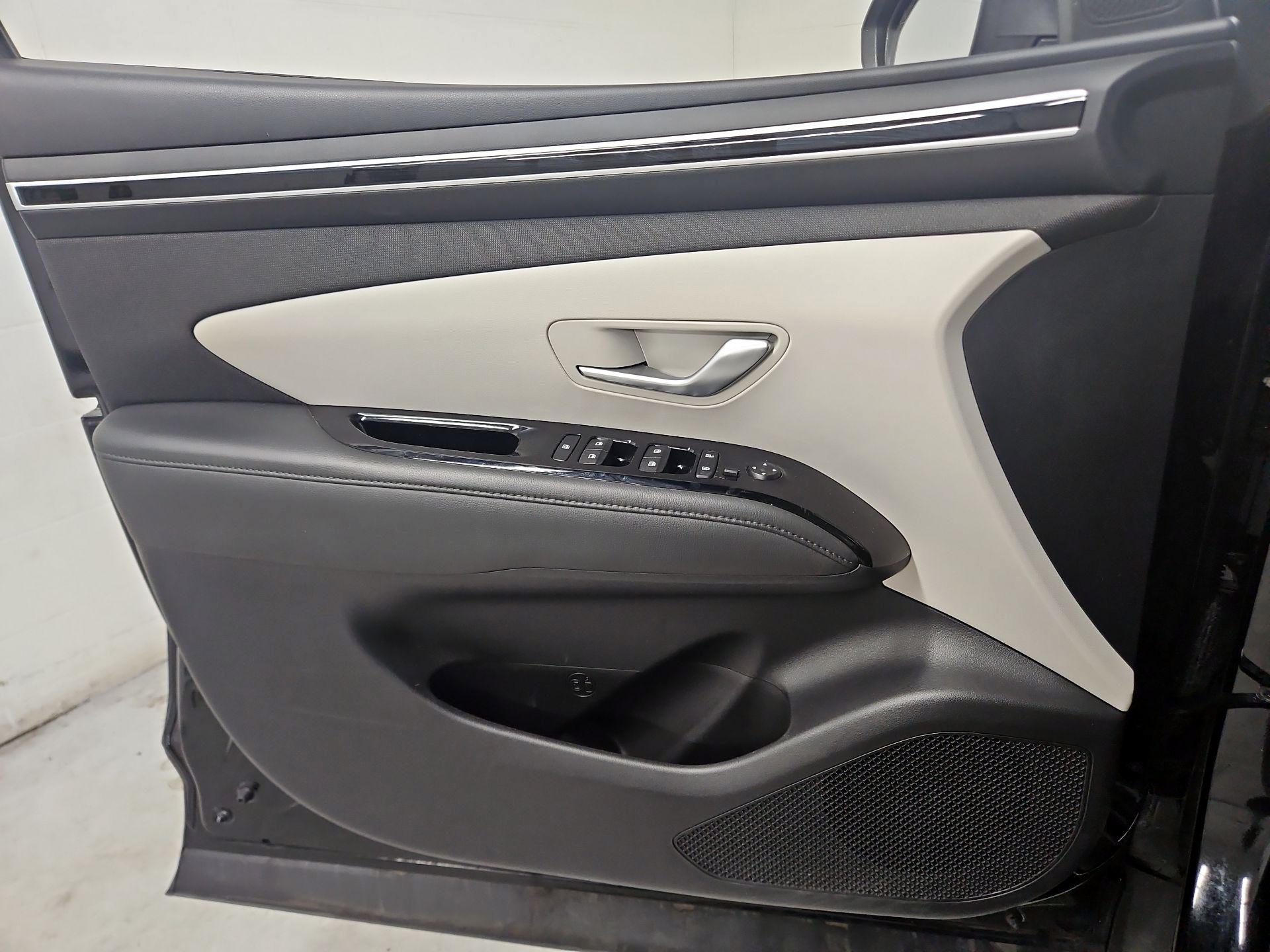 Thumbnail: 2023 Hyundai Tucson - 12