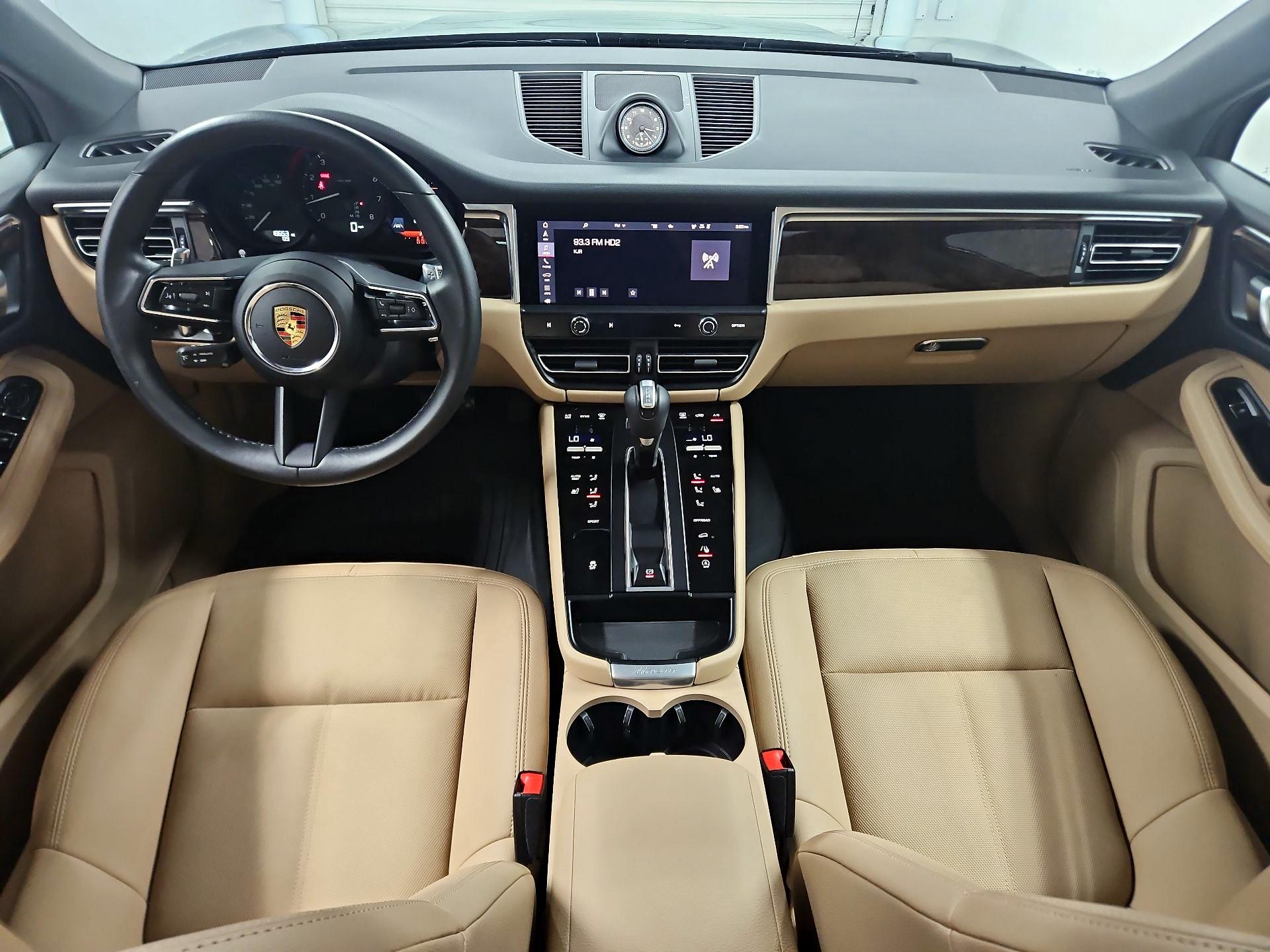 Thumbnail: 2022 Porsche Macan - 9