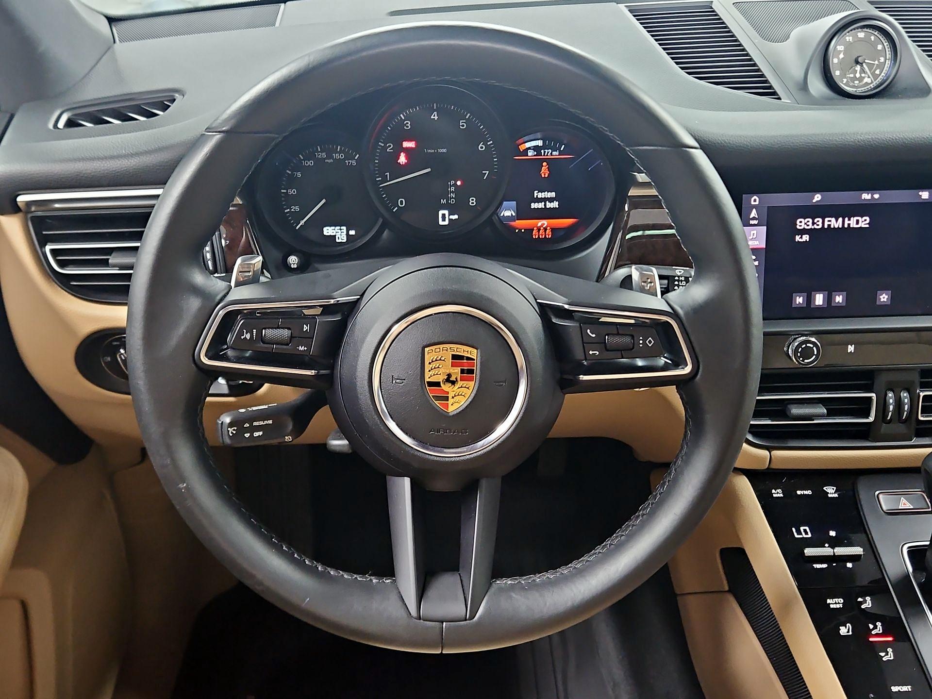 Thumbnail: 2022 Porsche Macan - 10