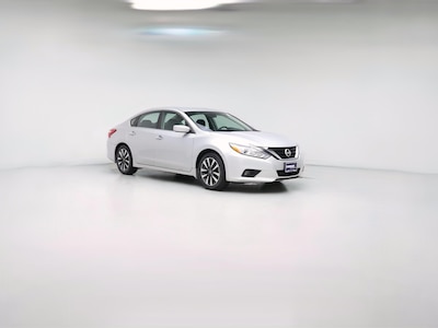 Silver 2017 Nissan Altima SV