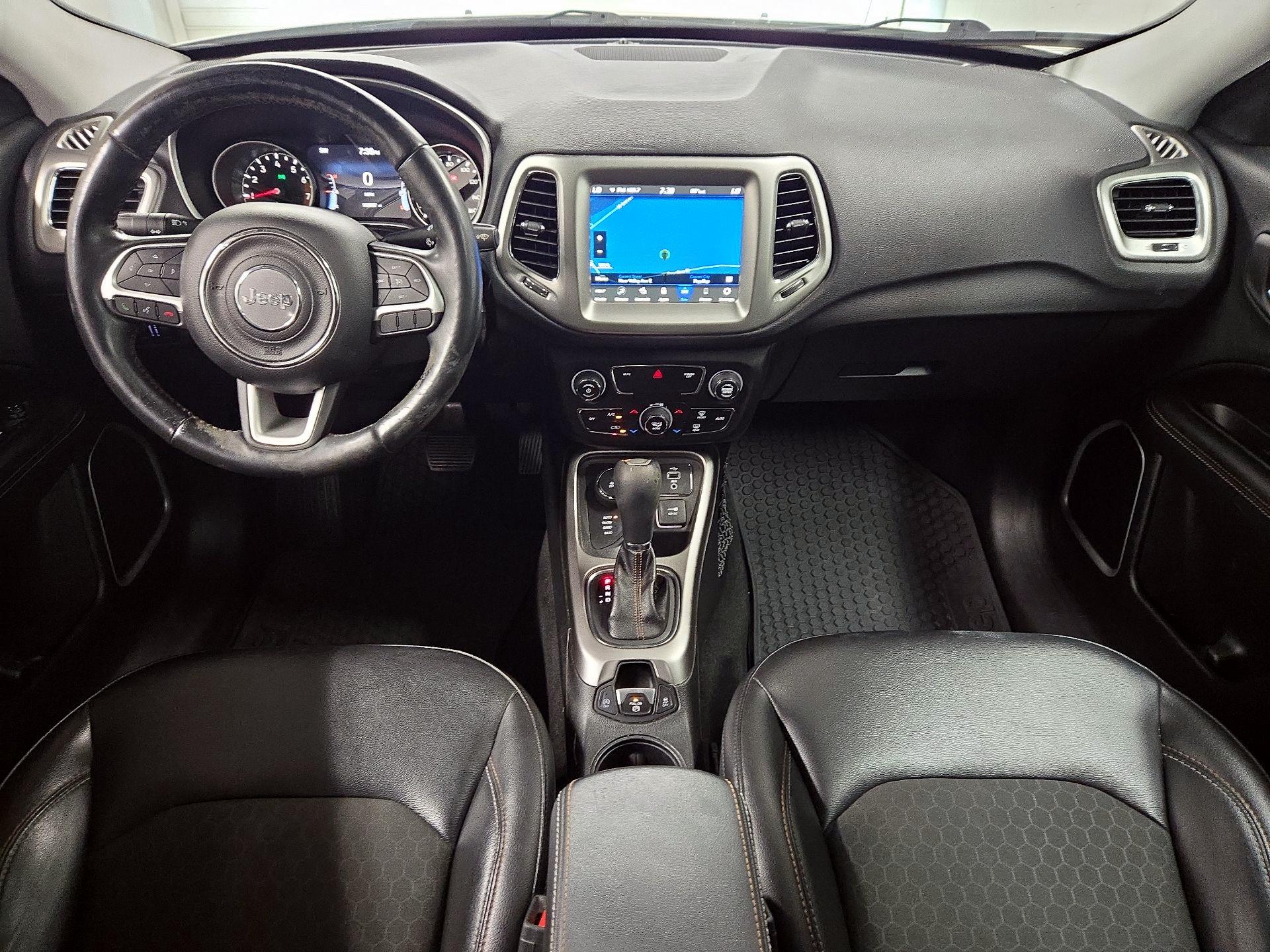Thumbnail: 2018 Jeep Compass - 9