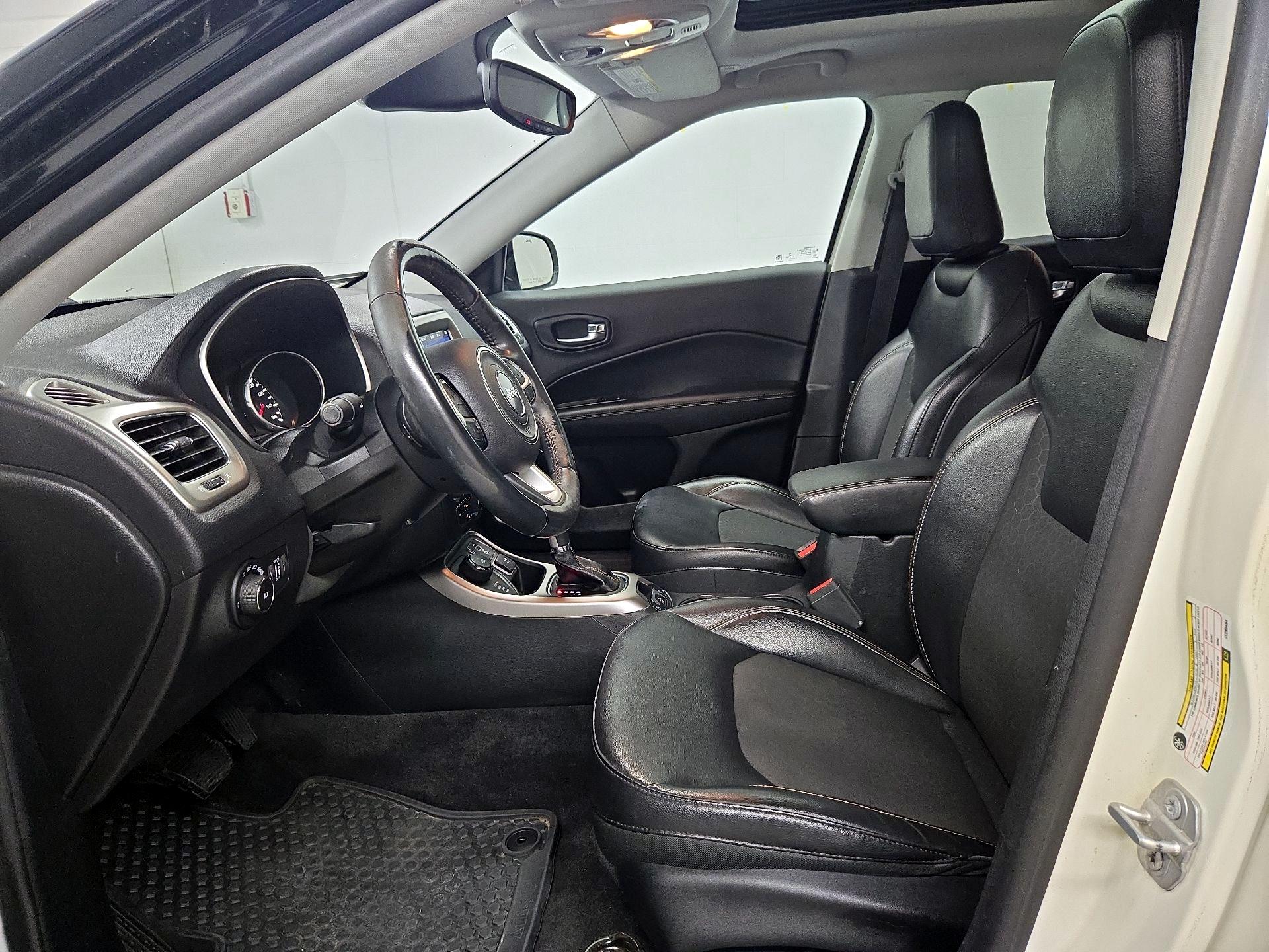 Thumbnail: 2018 Jeep Compass - 11