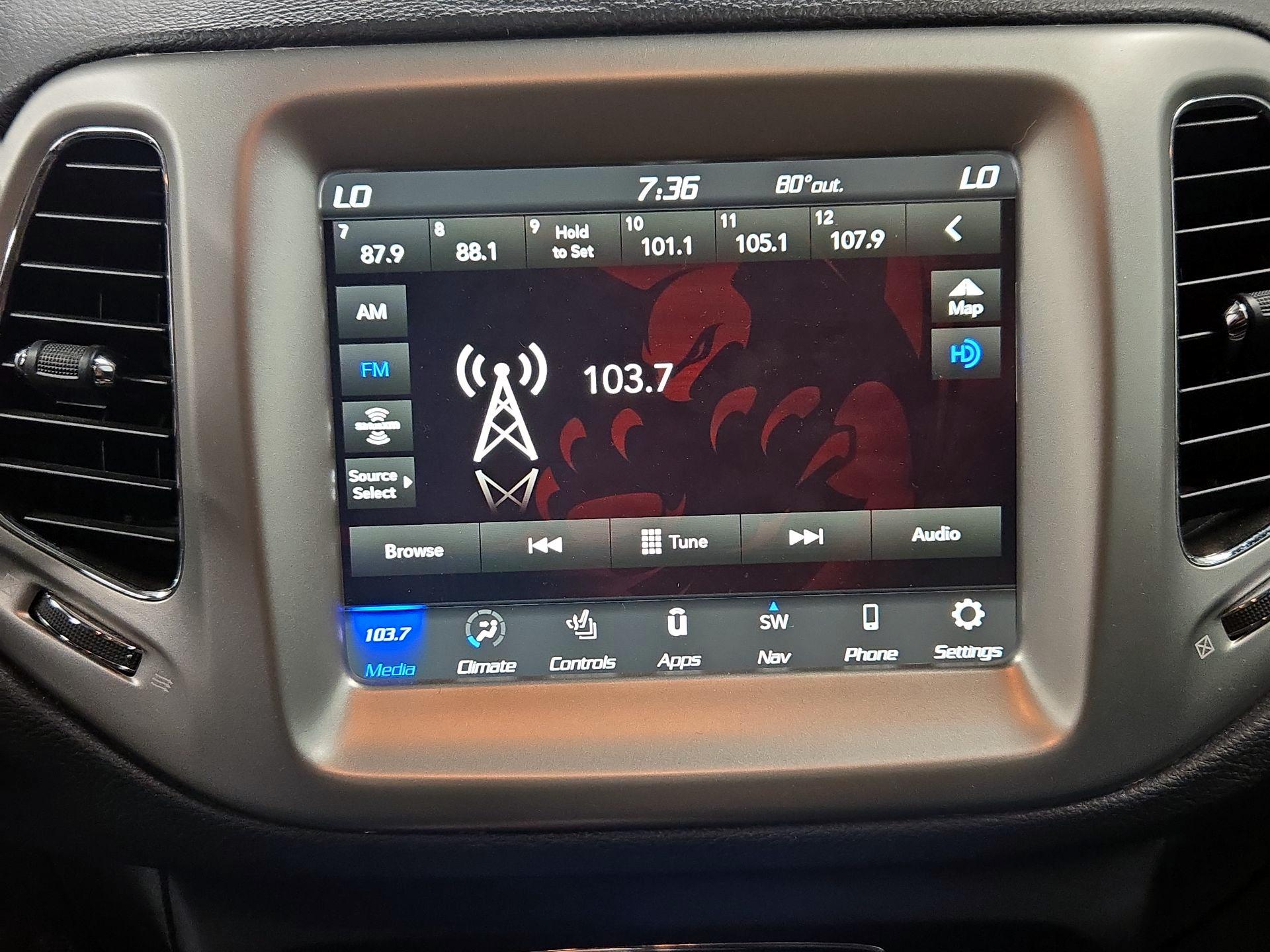 Thumbnail: 2018 Jeep Compass - 16