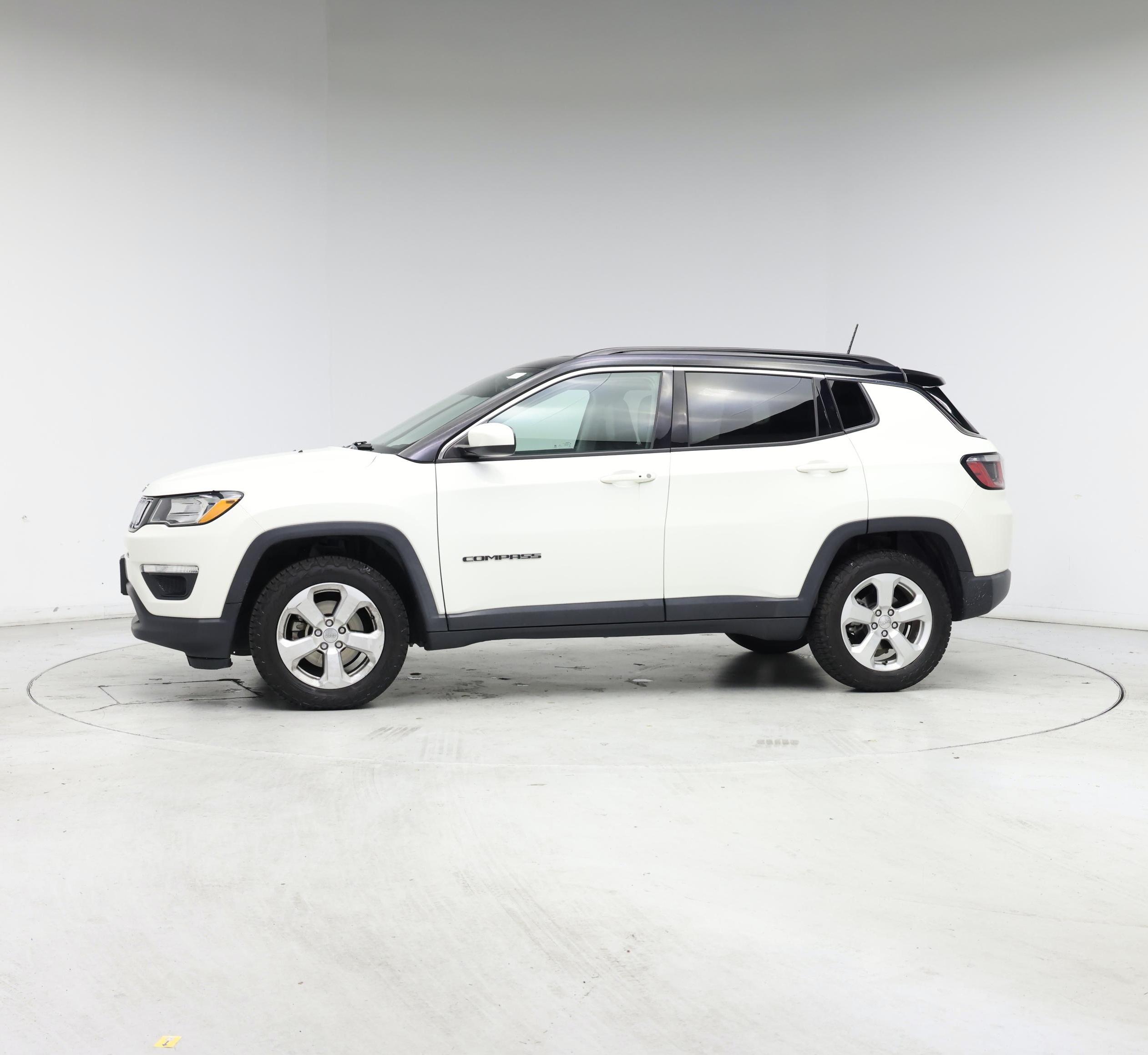 Thumbnail: 2018 Jeep Compass - 3