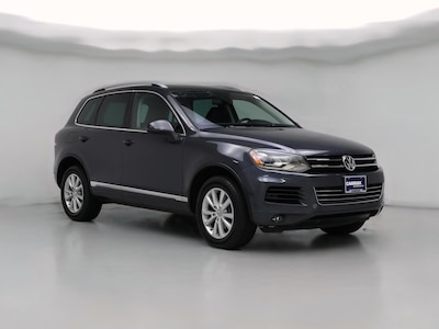 Gray 2014 Volkswagen Touareg Sport