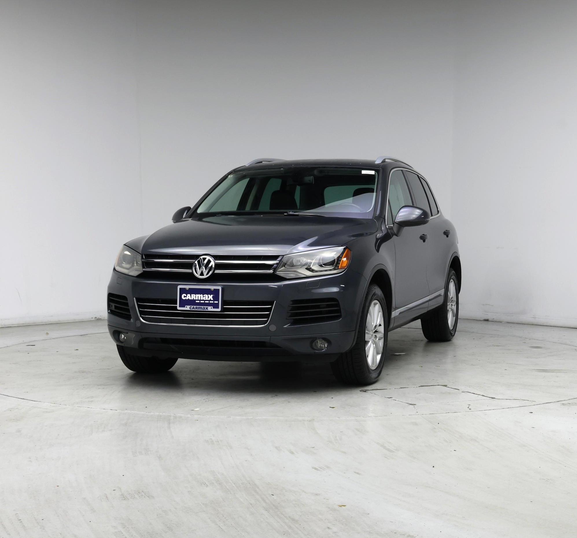 Thumbnail: 2014 Volkswagen Touareg - 4
