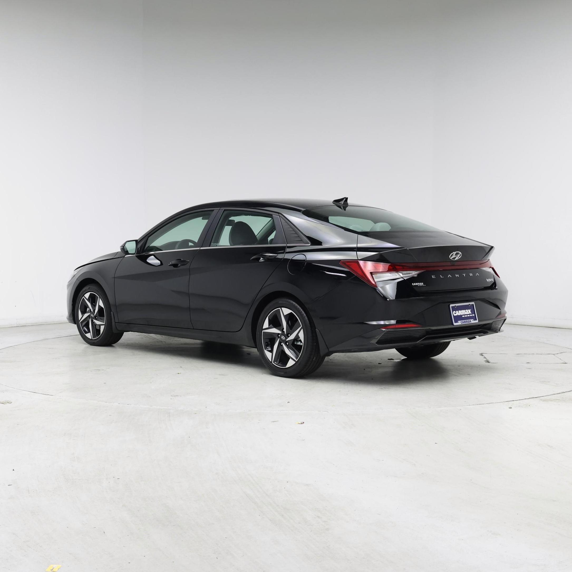 Thumbnail: 2023 Hyundai Elantra - 2
