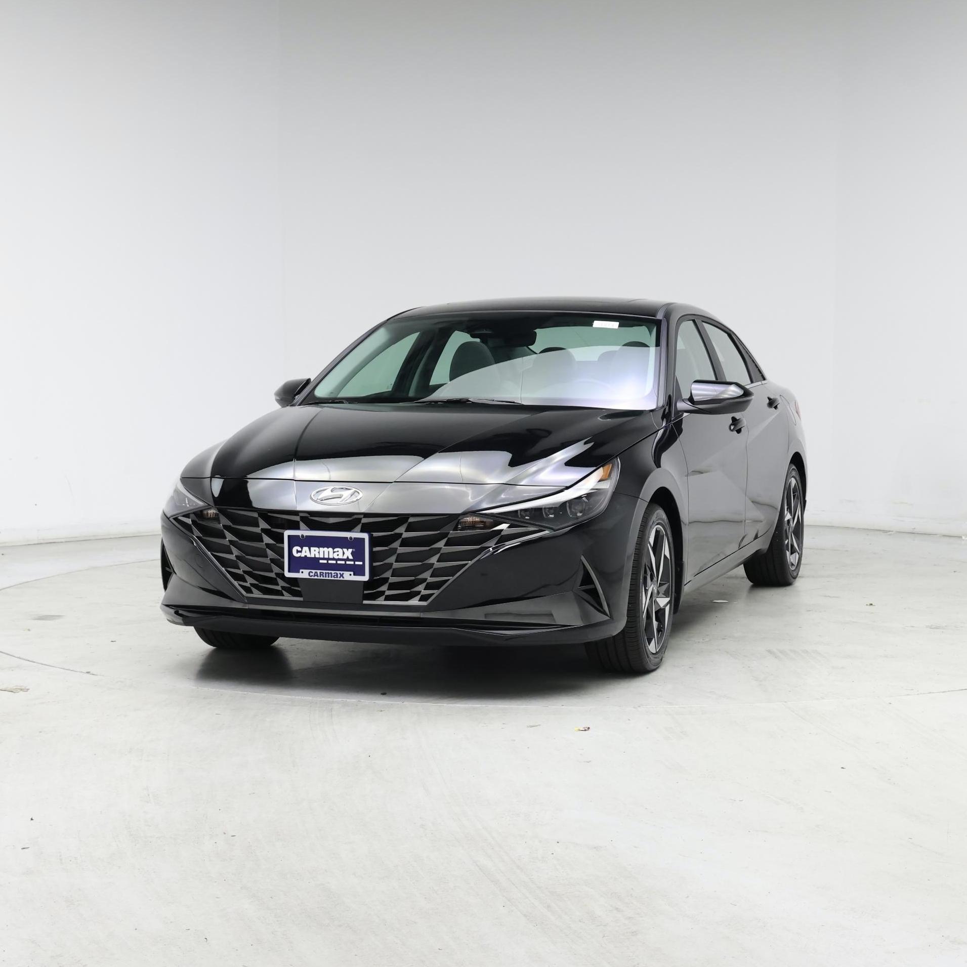 Thumbnail: 2023 Hyundai Elantra - 4