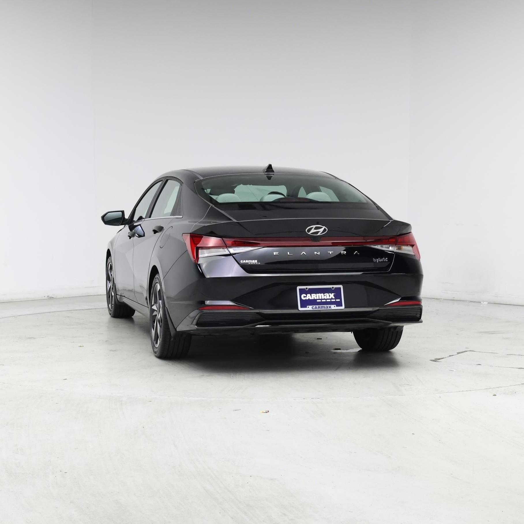 Thumbnail: 2023 Hyundai Elantra - 6