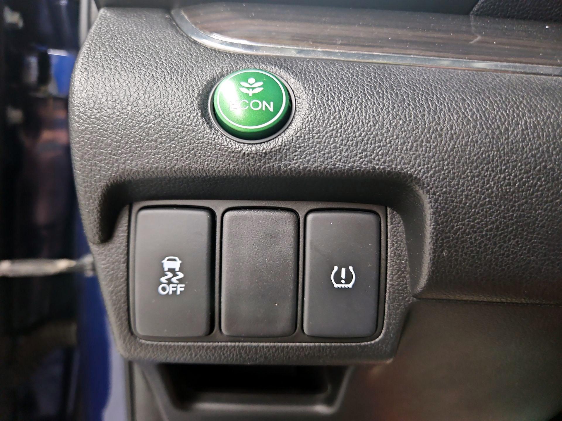 Thumbnail: 2015 Honda CR-V - 13