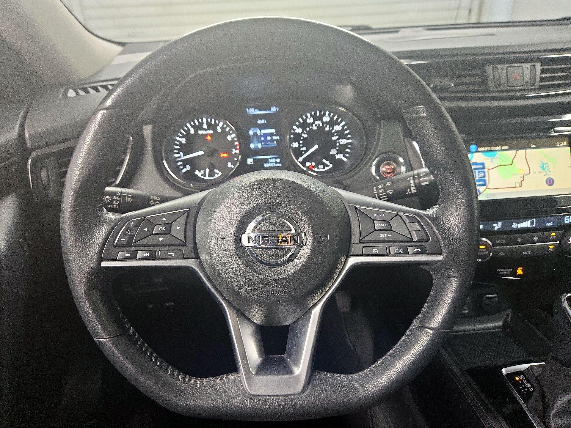 Thumbnail: 2017 Nissan Rogue - 10
