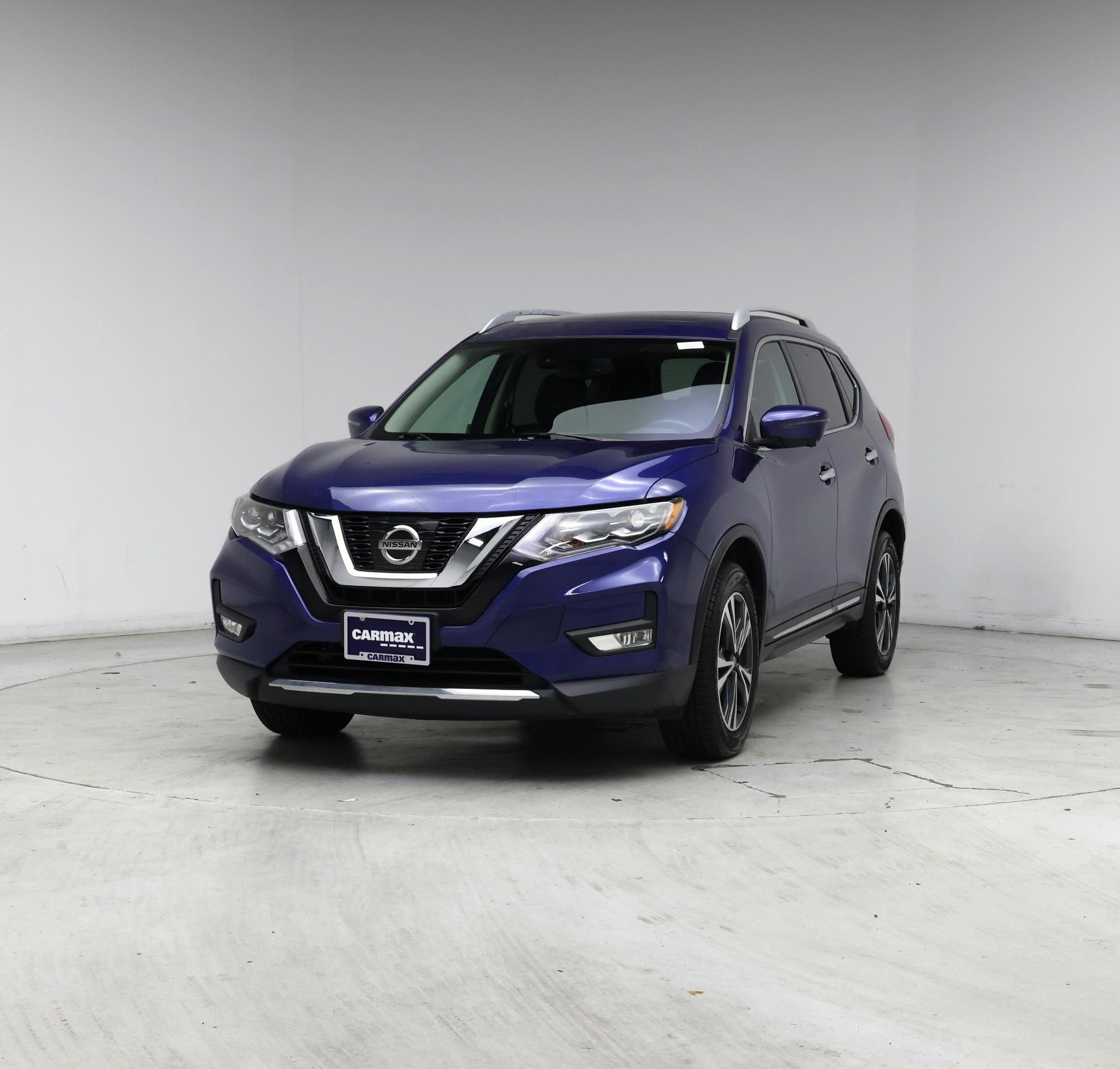 Thumbnail: 2017 Nissan Rogue - 4