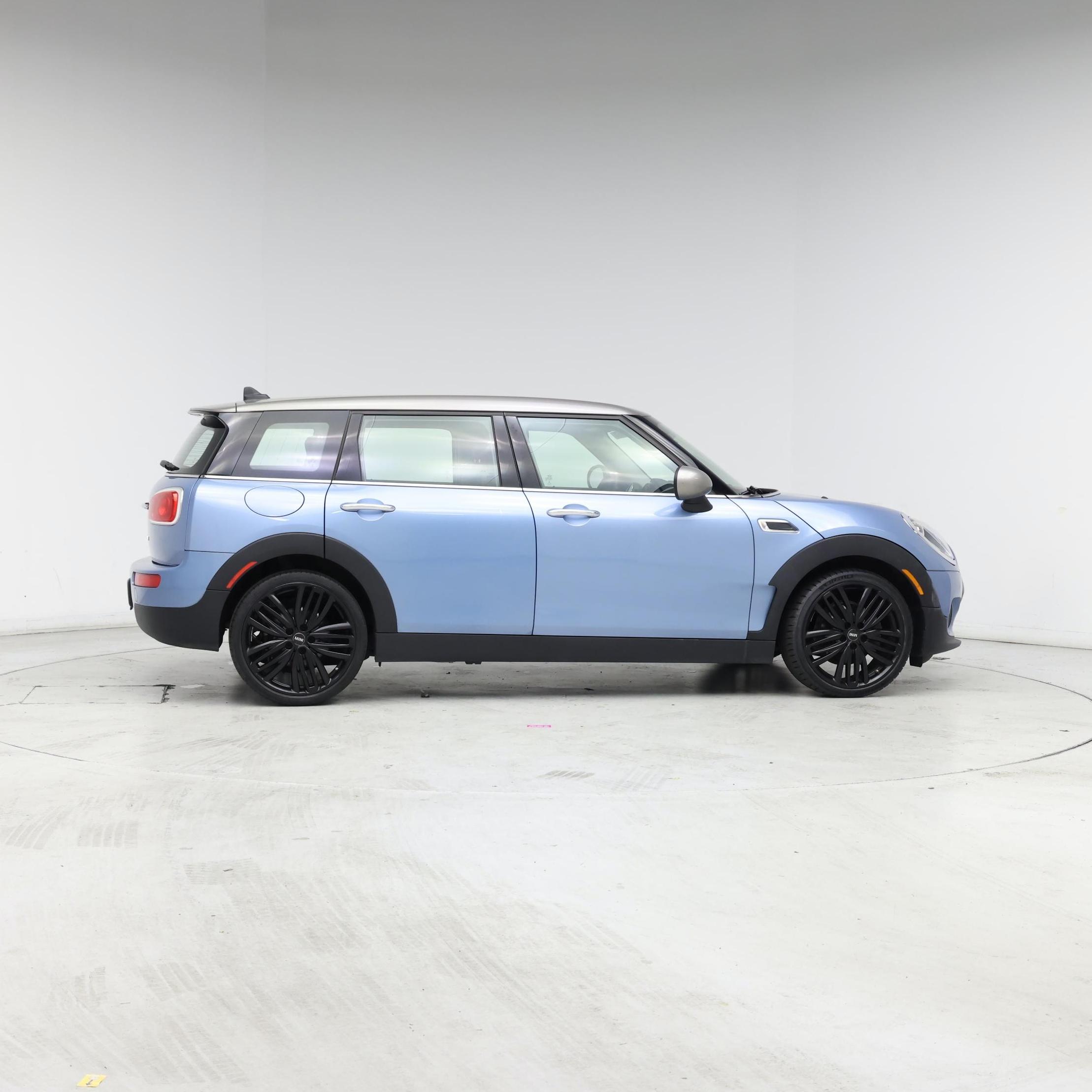 Thumbnail: 2017 MINI Cooper Clubman - 7