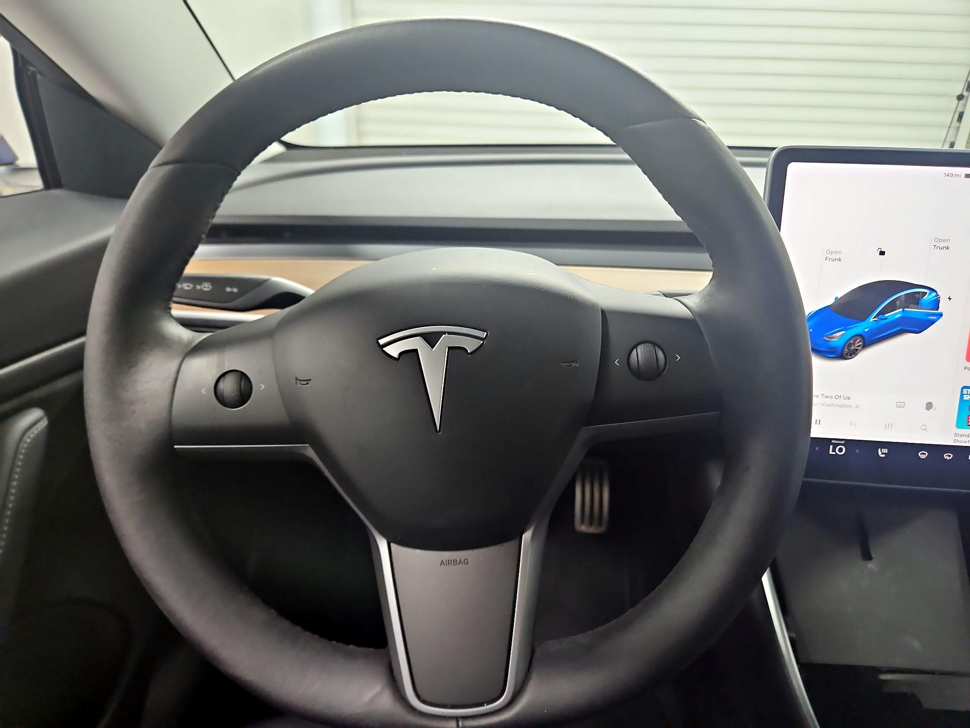Thumbnail: 2020 Tesla Model 3 - 10