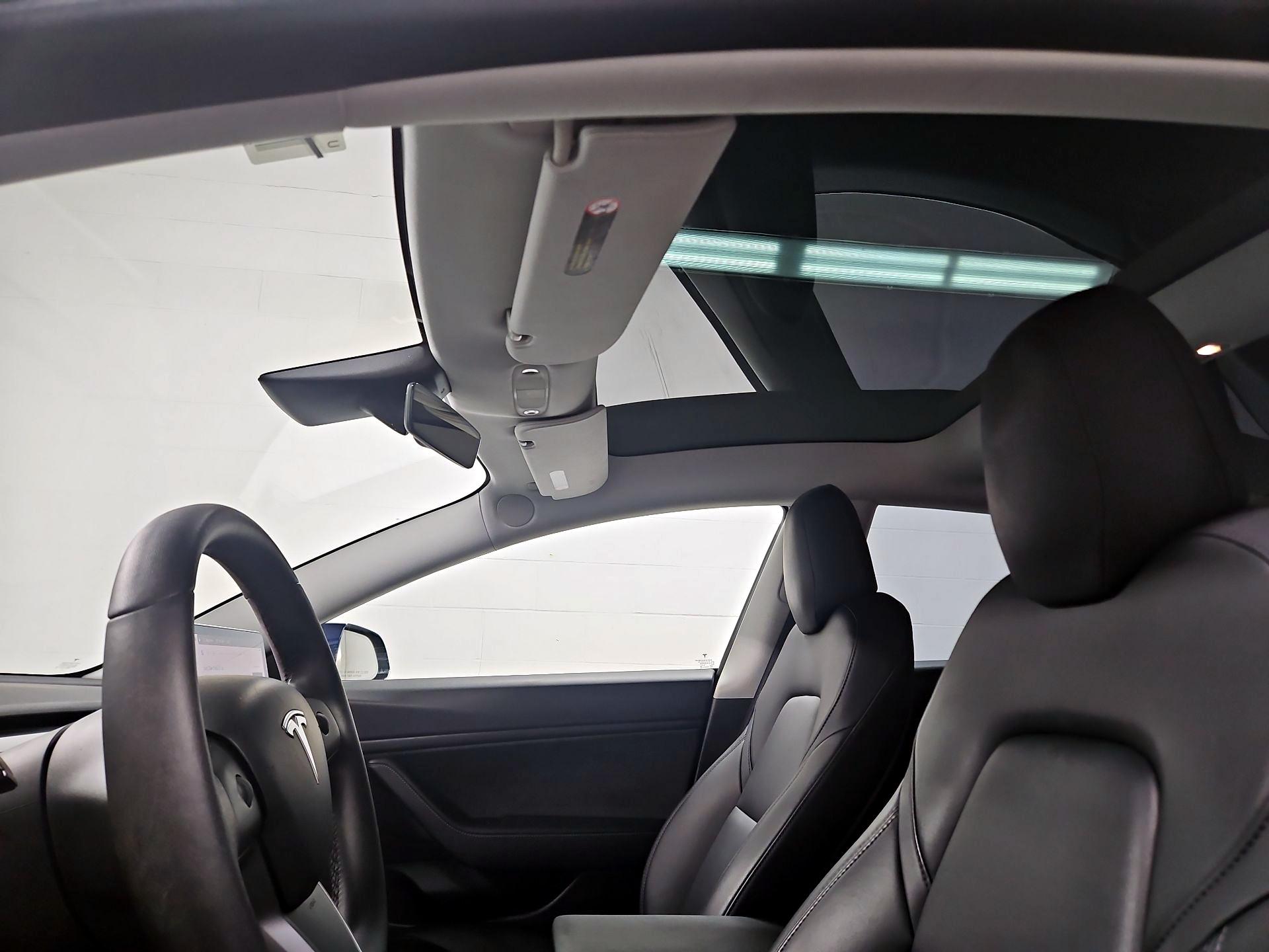 Thumbnail: 2020 Tesla Model 3 - 20