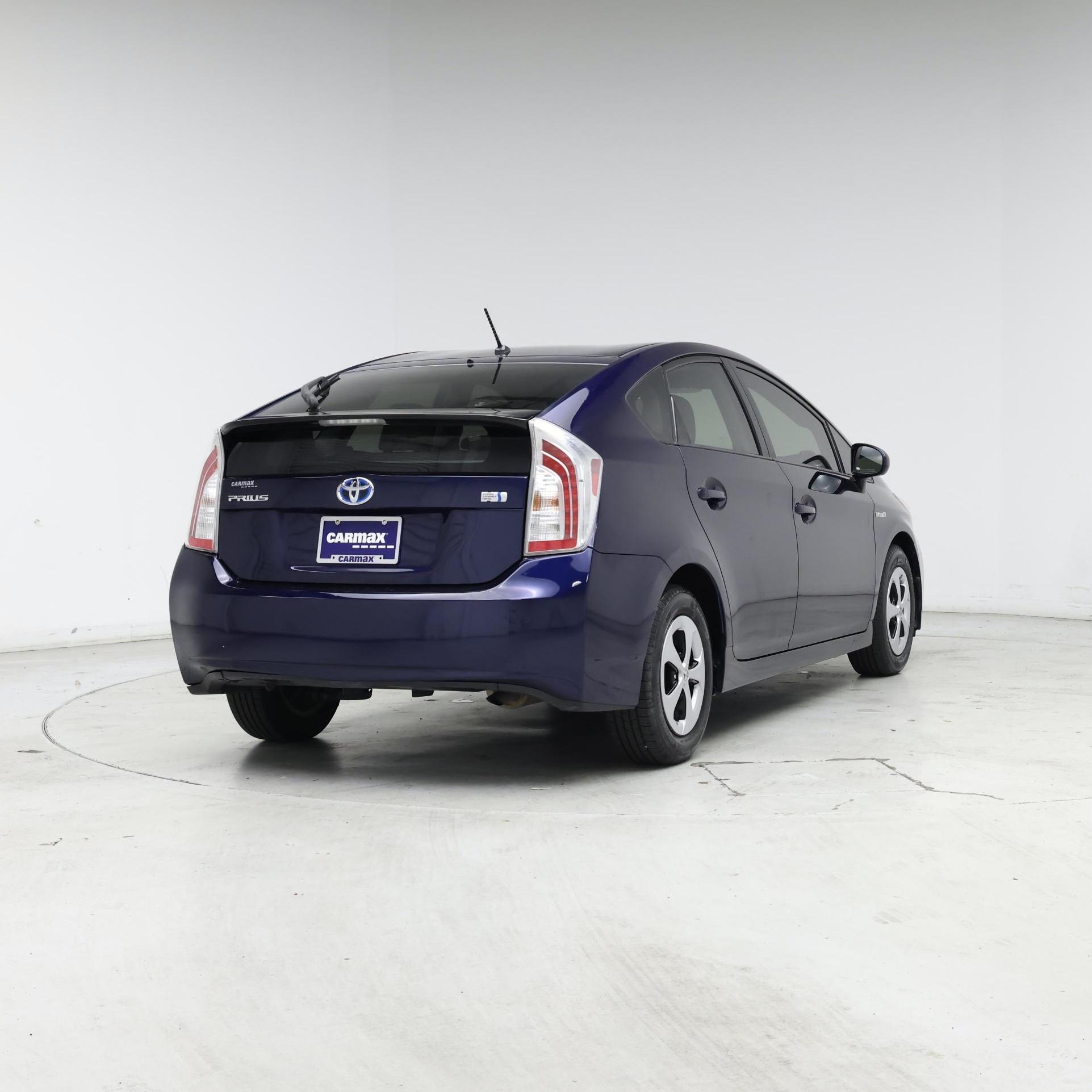 Thumbnail: 2014 Toyota Prius - 8