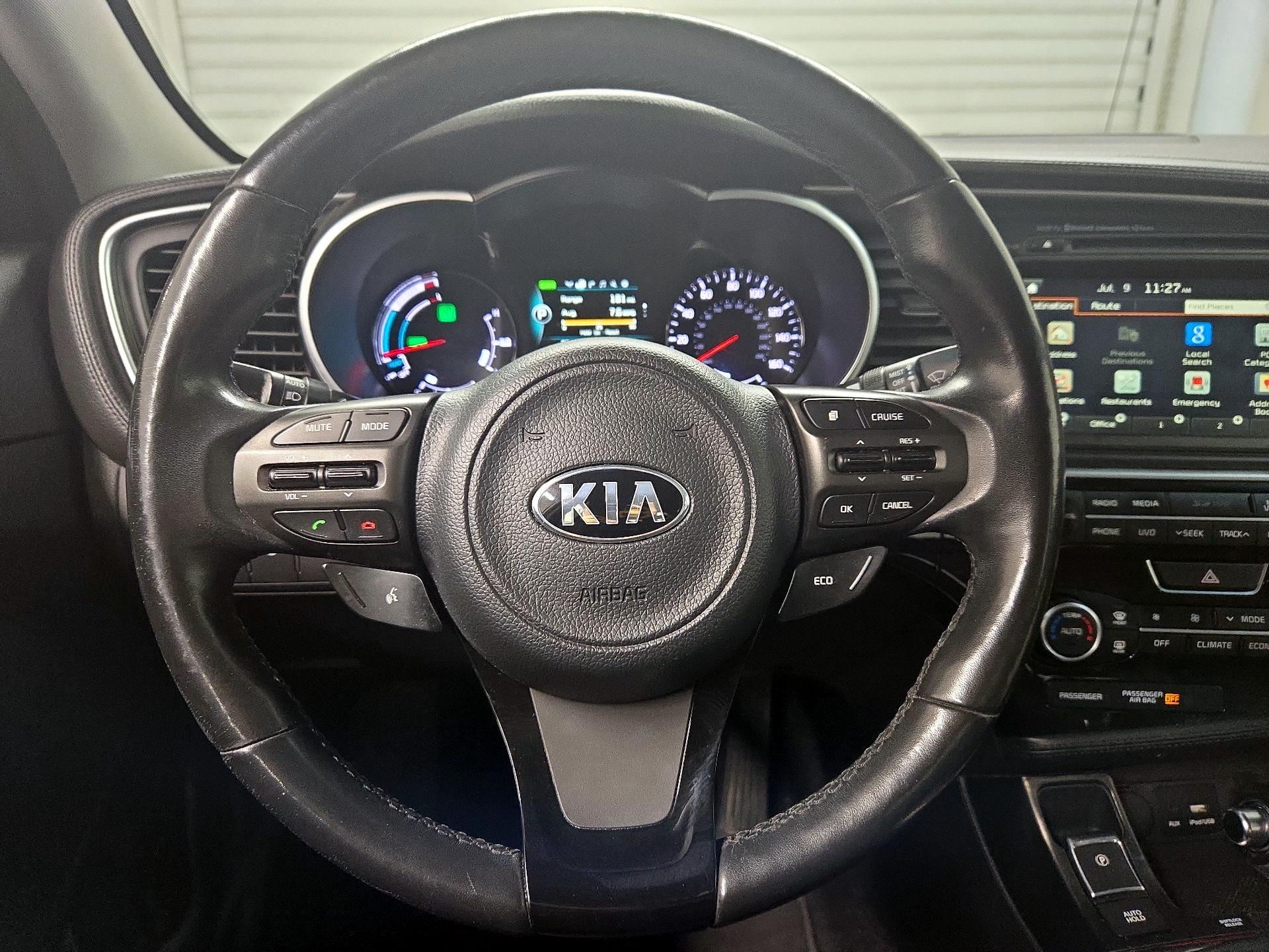 Thumbnail: 2015 Kia Optima - 10