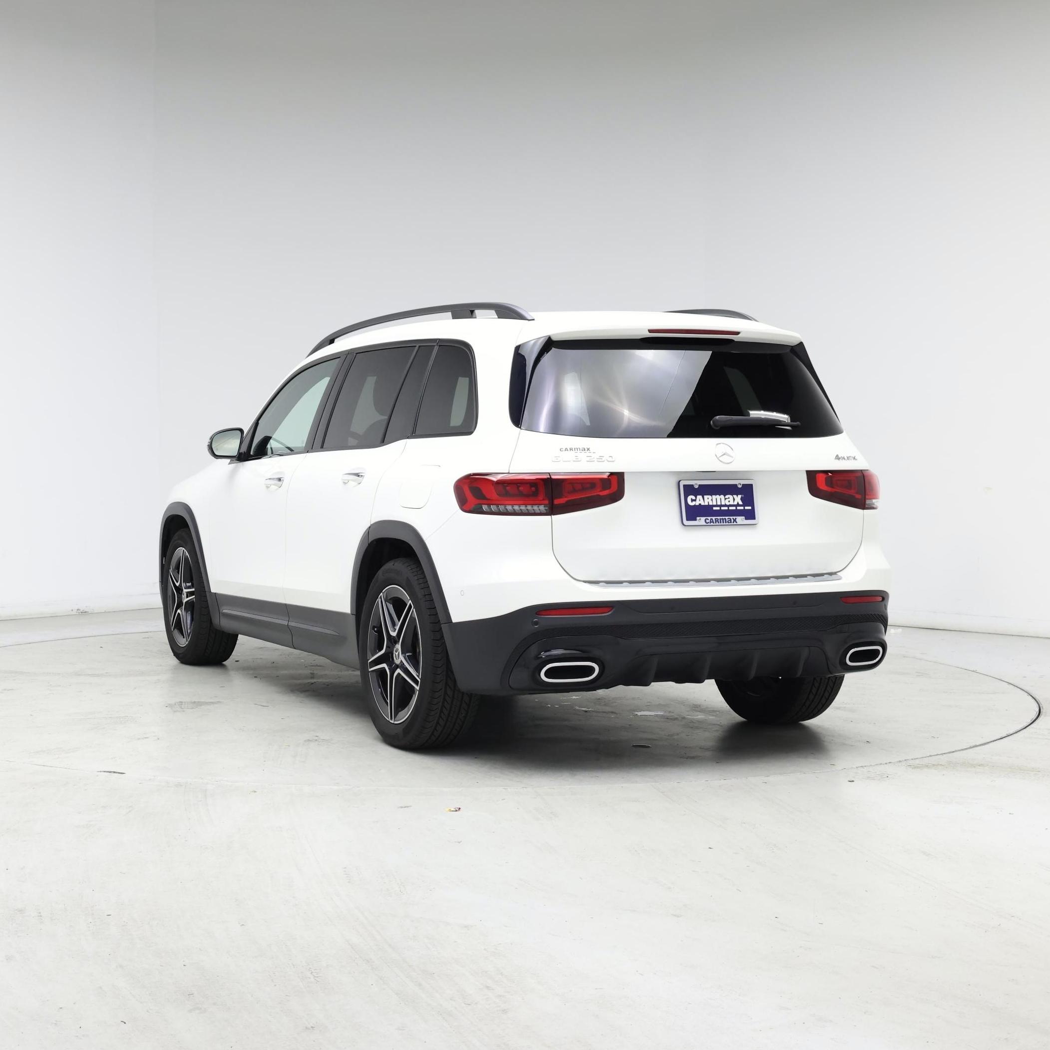 Thumbnail: 2021 Mercedes-Benz GLB - 2