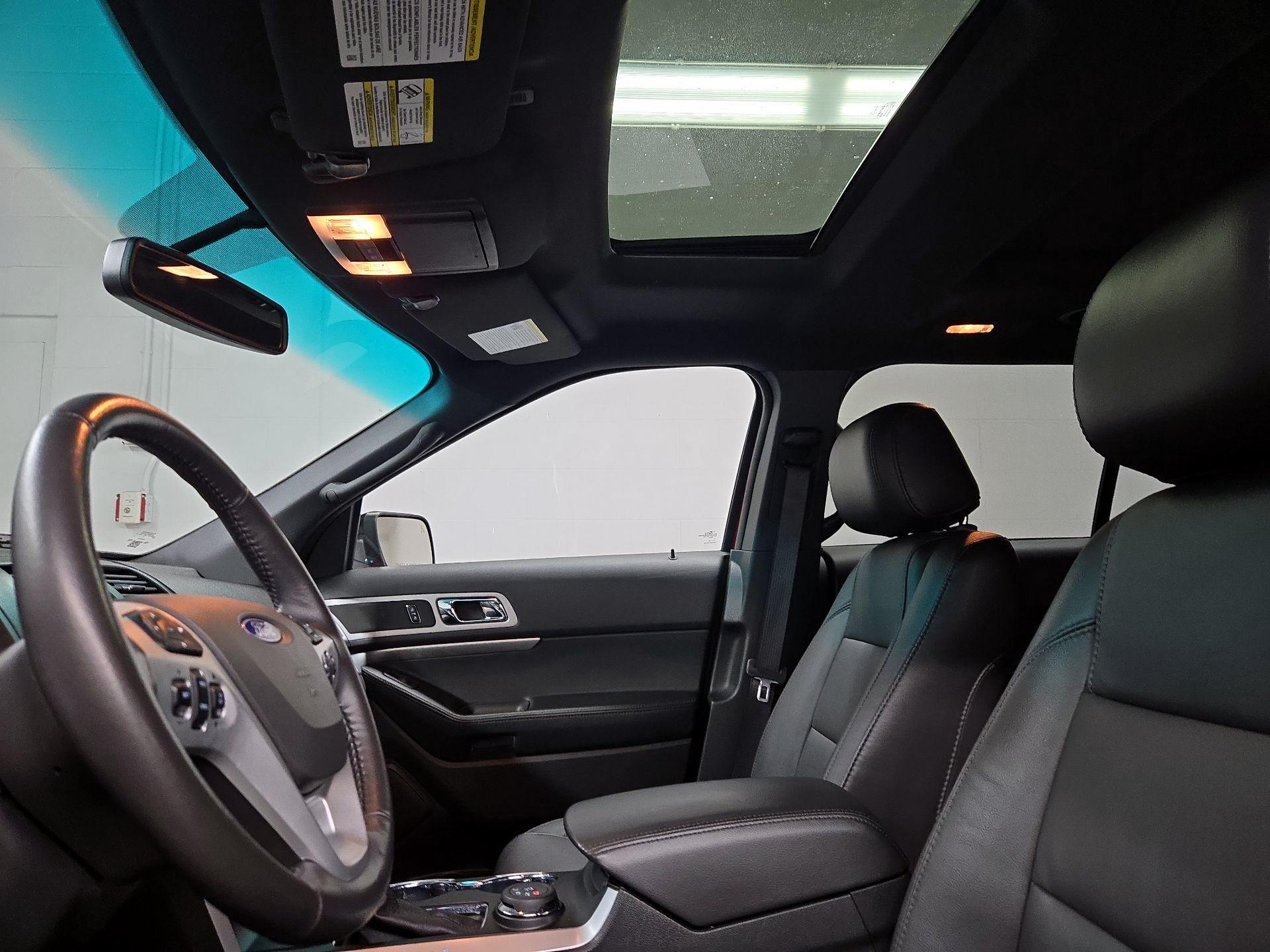 Thumbnail: 2014 Ford Explorer - 20