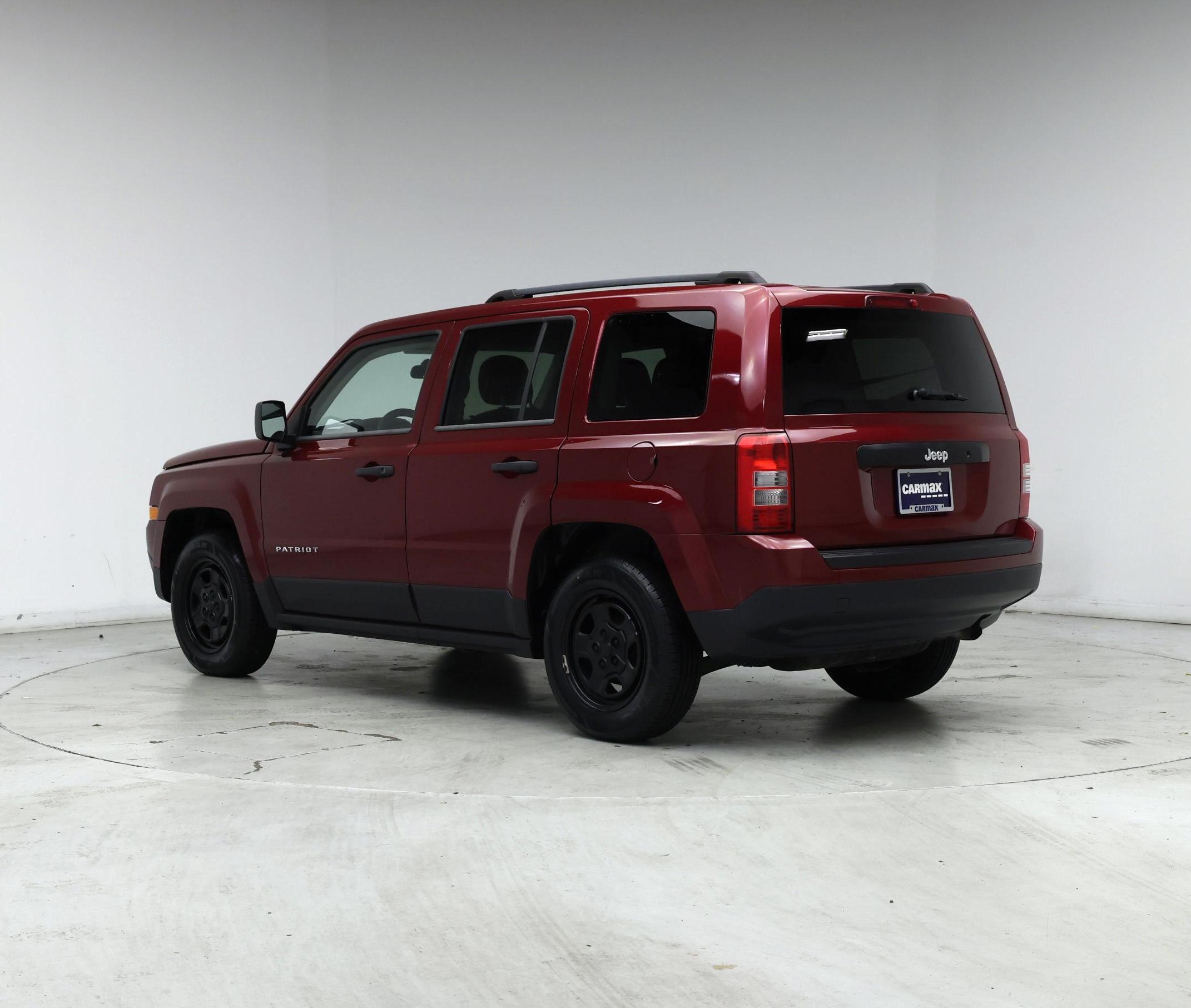 Thumbnail: 2014 Jeep Patriot - 2