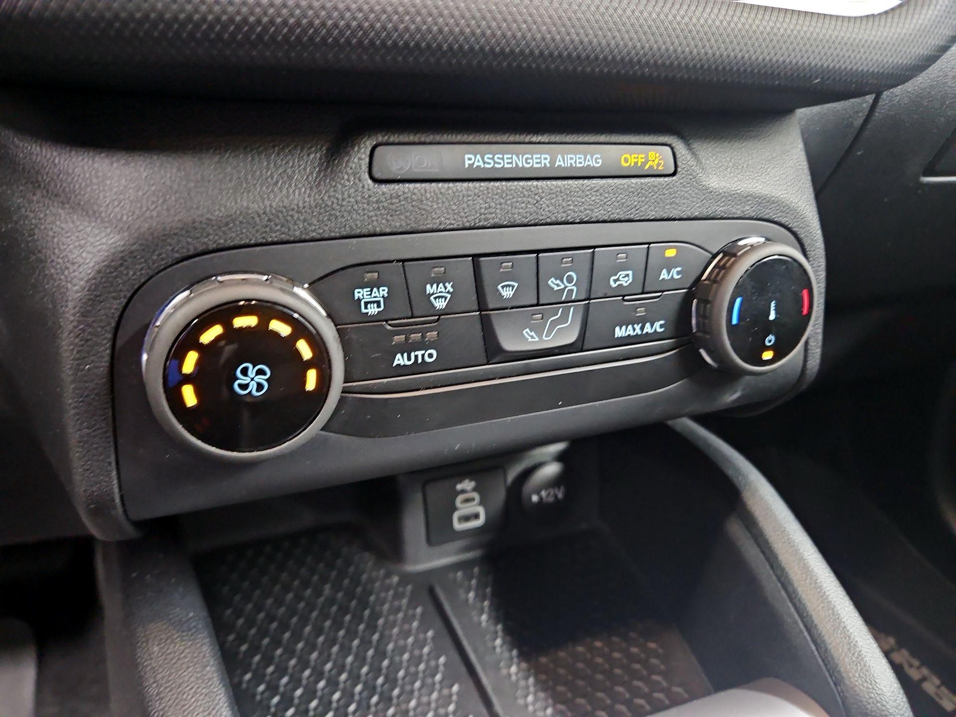 Thumbnail: 2023 Ford Bronco Sport - 16
