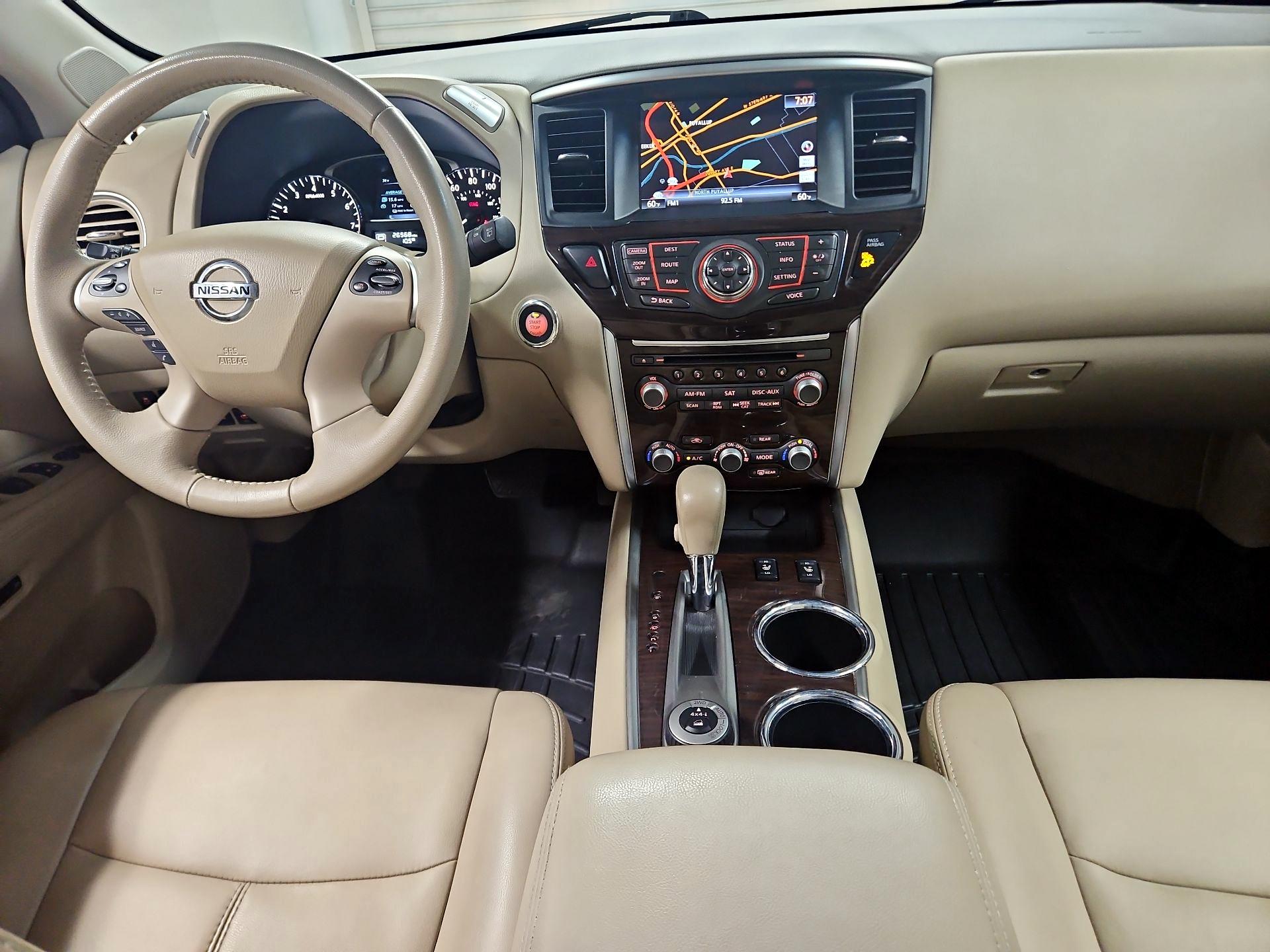 Thumbnail: 2015 Nissan Pathfinder - 9