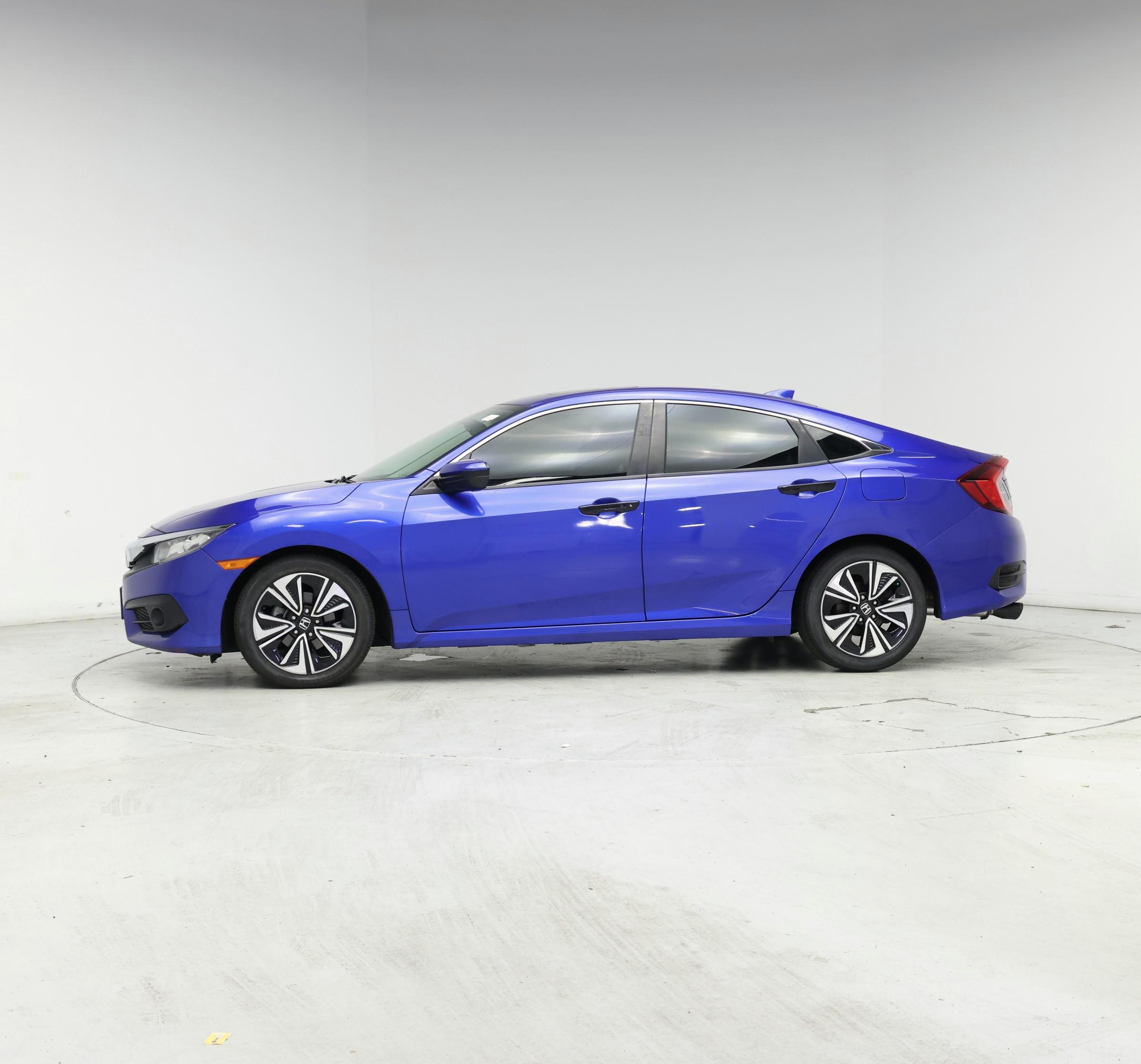 Thumbnail: 2017 Honda Civic - 3