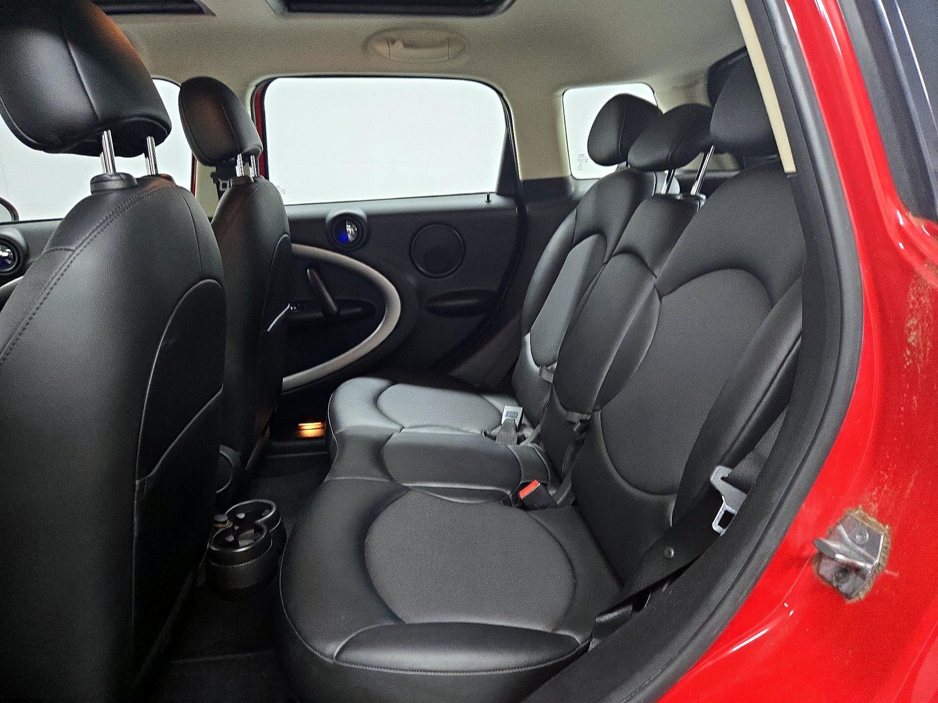 Thumbnail: 2015 MINI Cooper Countryman - 18