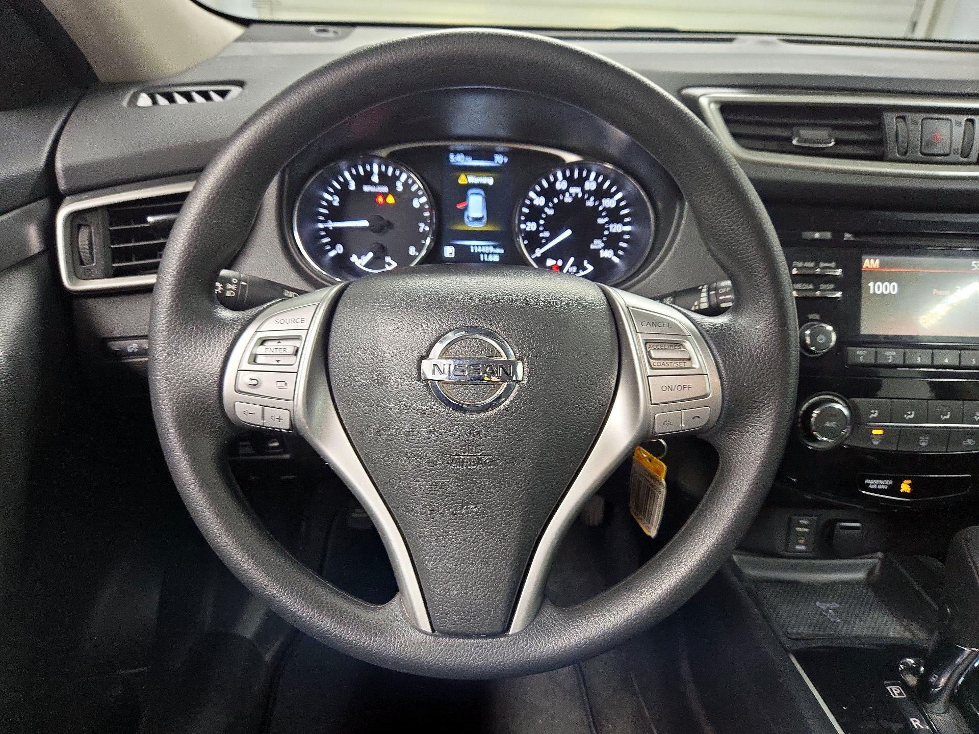 Thumbnail: 2016 Nissan Rogue - 10
