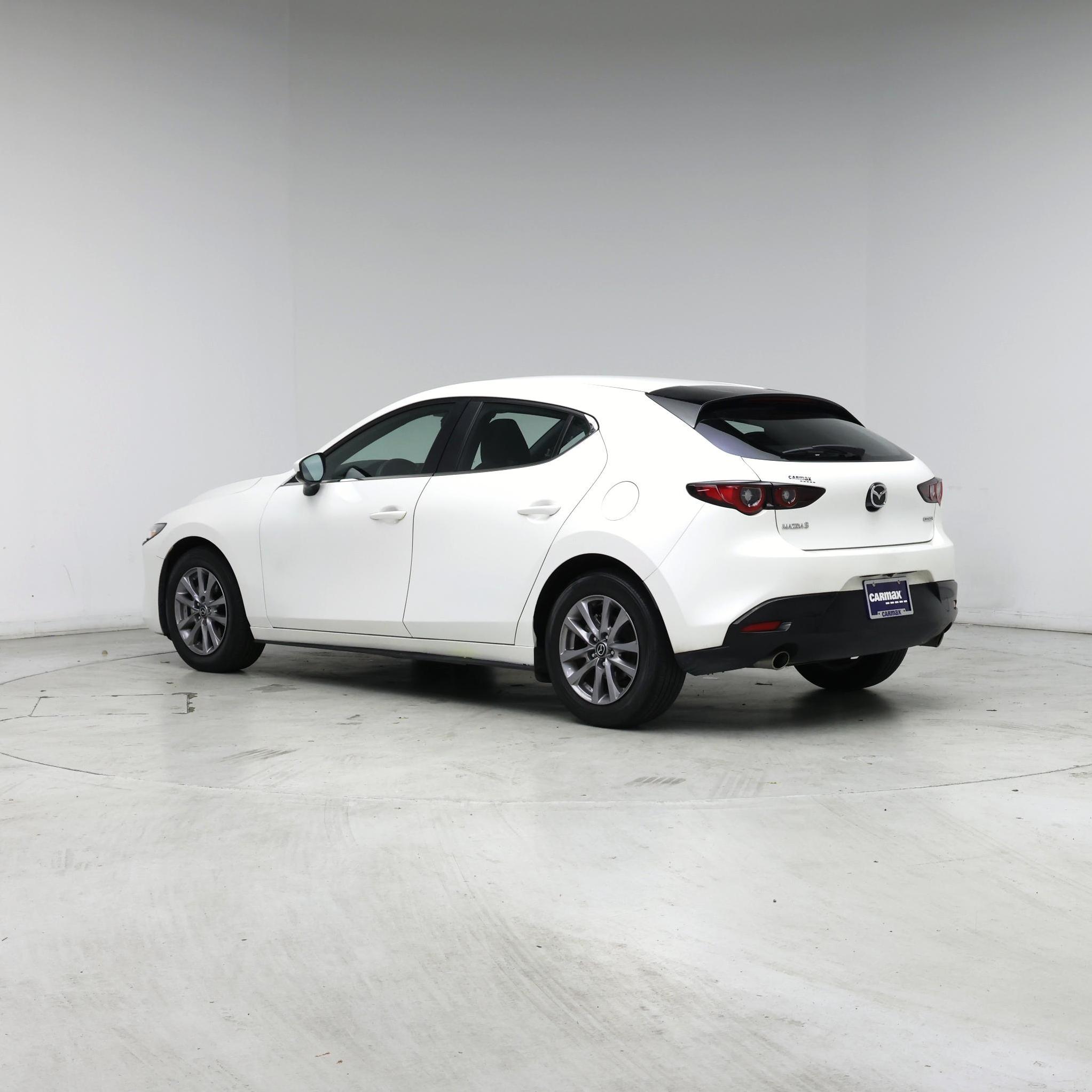 Thumbnail: 2022 Mazda Mazda3 - 2