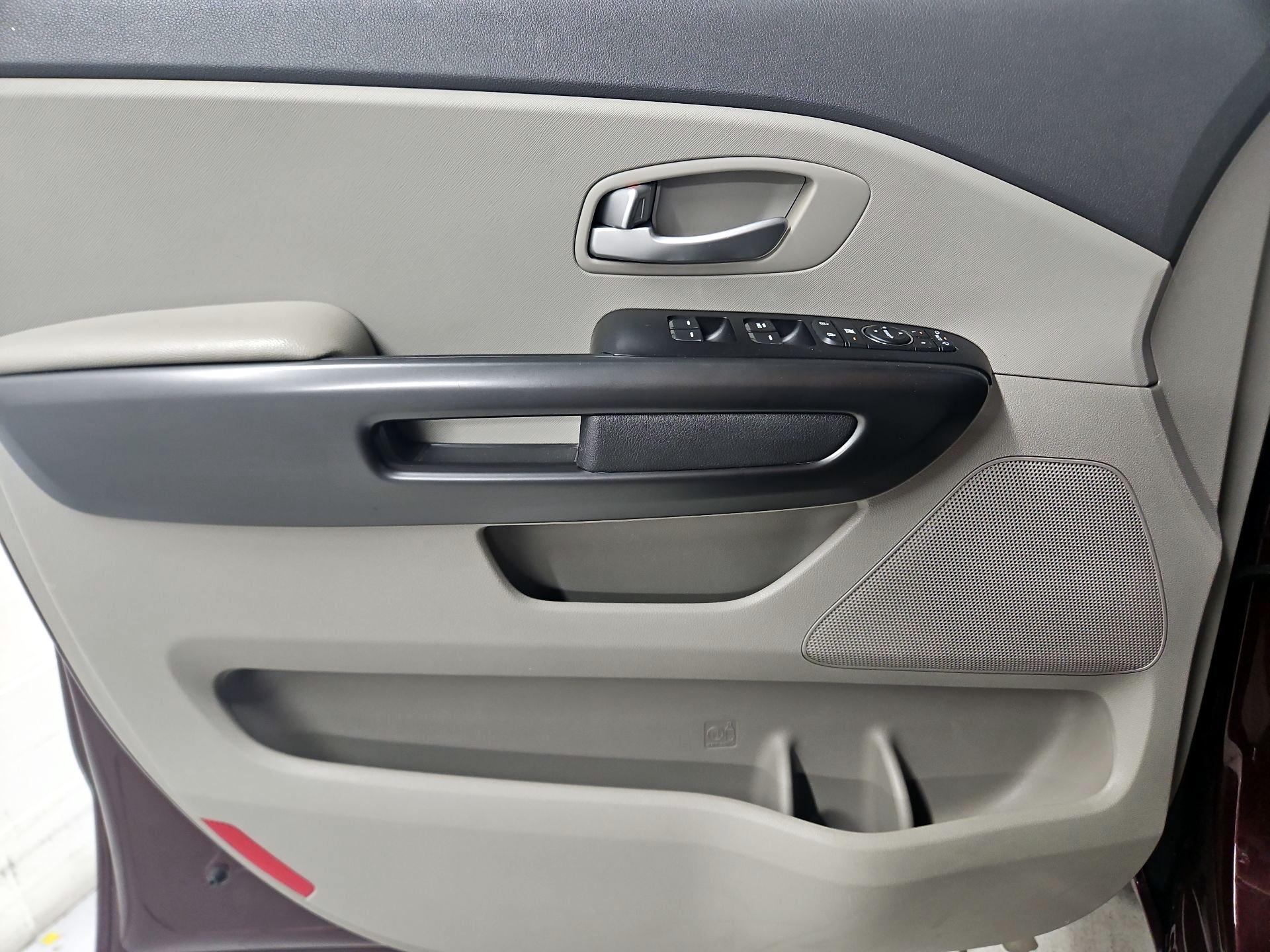 Thumbnail: 2017 Kia Sedona - 12