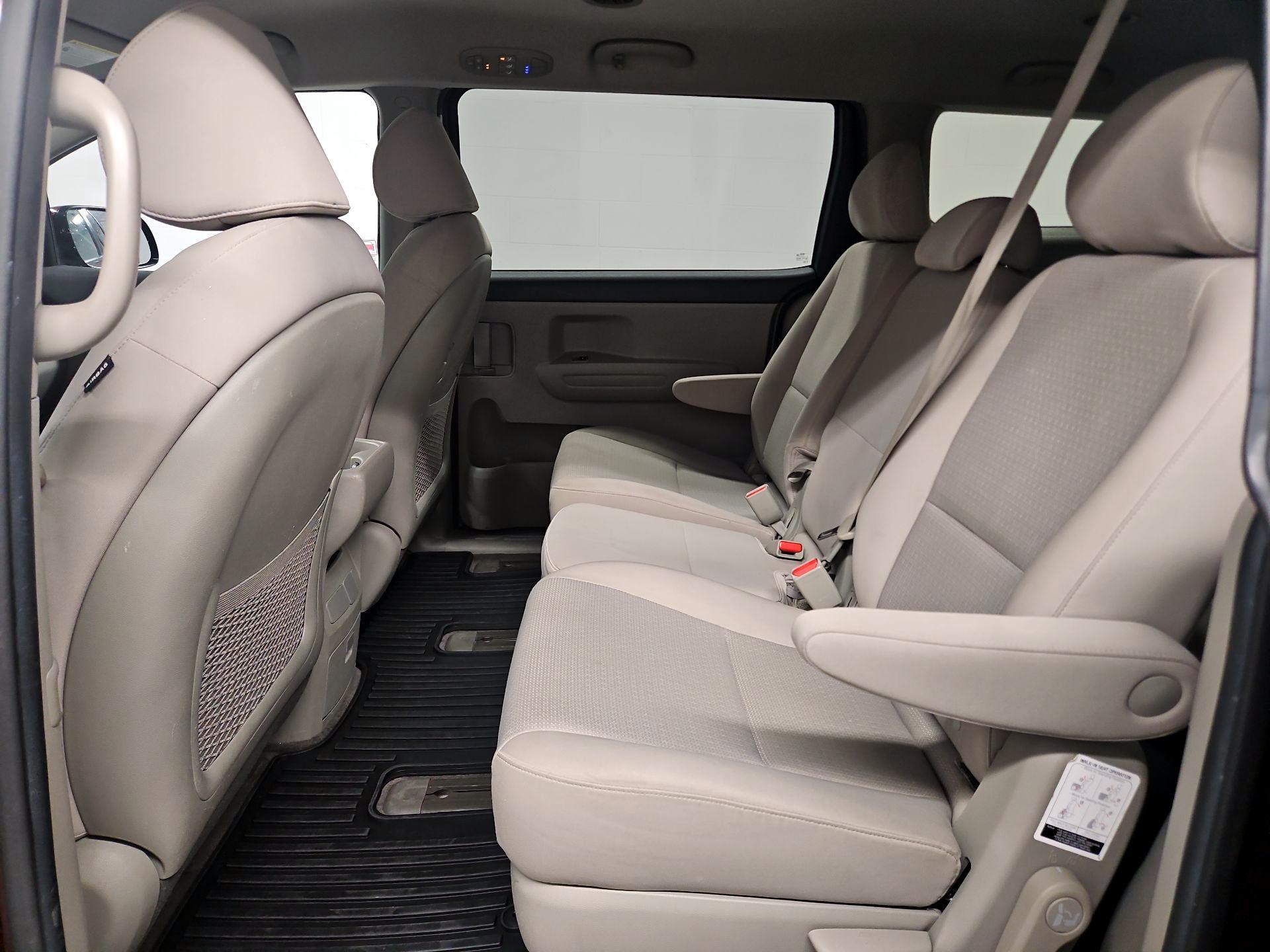 Thumbnail: 2017 Kia Sedona - 19