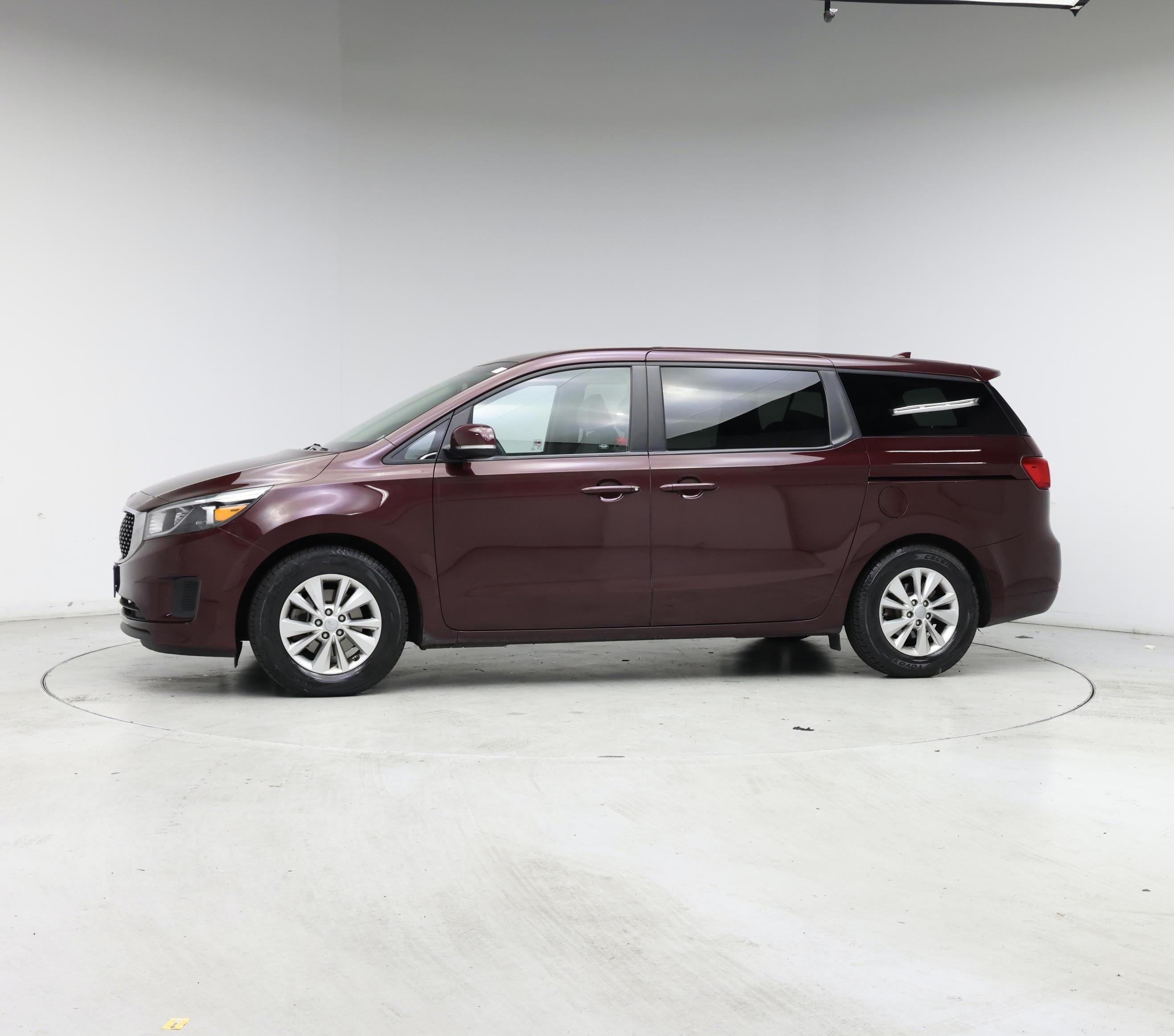 Thumbnail: 2017 Kia Sedona - 3